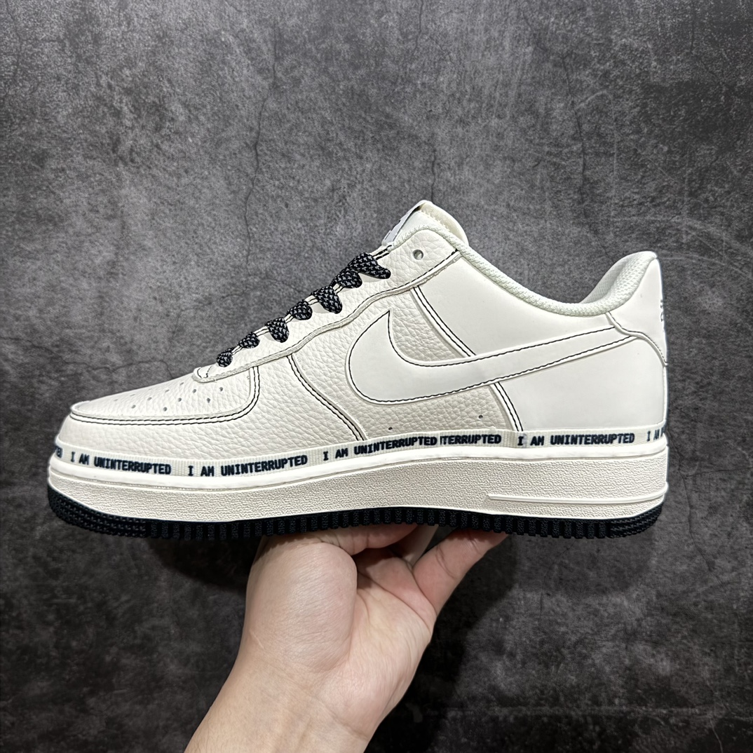 图片[2]-【公司级】Nike Air Force 1 Low 07 x Uninterrupted 白黑签名涂鸦满天星n原楦头原纸板 打造纯正低帮空军版型 专注外贸渠道 全掌内置蜂窝气垫原盒配件 原厂中底钢印、拉帮完美官方货号：UY5696 332 Size：36 36.5 37.5 38 38.5 39 40 40.5 41 42 42.5 43 44 44.5 45 编码：HXS250260-鞋库