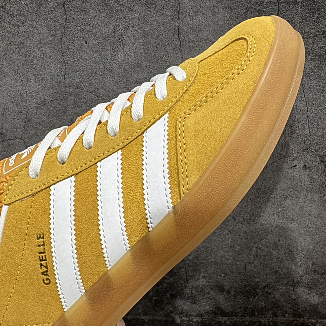 图片[6]-【Top版本】AD Original Gazelle Indoor Trainers 瞪羚室内鞋系列低帮复古百搭休闲运动德训风板鞋 黄白 HQ8716n这个版本此批次皮料翻毛效果不太明显n后期改进后主推nSIZE：35.5 36 36.5 37 38 38.5 39 40 40.5 41 42 42.5 43 44 44.5 45 46 47.5 编码：X10250270-莆田鞋批发中心