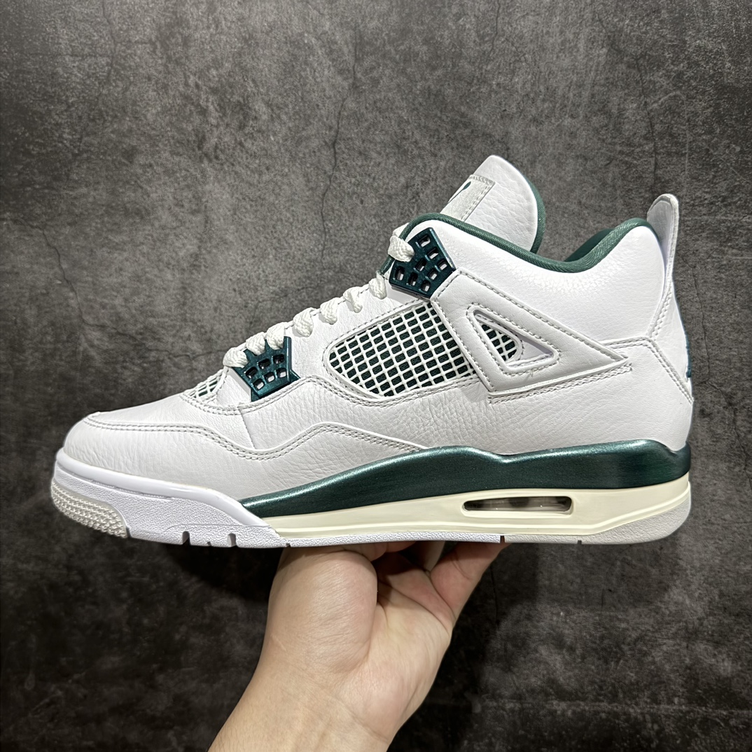 图片[2]-【GX/美版绿x】Air Jordan AJ4 Retro 氧化白绿 FQ8138-103n圈内最强四代 独家外贸特供尺码含 45.5 49.5 50.5耗时半年巨作 全套原纸板楦头开发 原厂特供皮料加持 确保原汁原味 完美呈现四代版型 一比一鞋头弧度高度鞋身弧度 数据细节工艺流程均保持原鞋一致 原厂TPU网格鞋带扣 正确内里网布 菱角分明不变形无多余毛边 柔软性质感一致于原鞋 市场唯一原厂鞋扣模具 背面可见隐藏注塑口 原厂织唛标 原厂飞人电绣工艺 尾指中部跳三针 独家绑鞋带手法 印刷中底布 四线拉帮 米色美纹纸贴合固定 进口港宝加持 后跟自然饱满 全鞋荧光划线卡点 追求极致完美 每一双都是工艺品 多重QC质检 超越公司货的品控标准 实实在在的免检产品  尺码：40 40.5 41 42 42.5 43 44 44.5 45 45.5 46 47.5 48.5 49.5 50.5 编码：T1520540n-鞋库