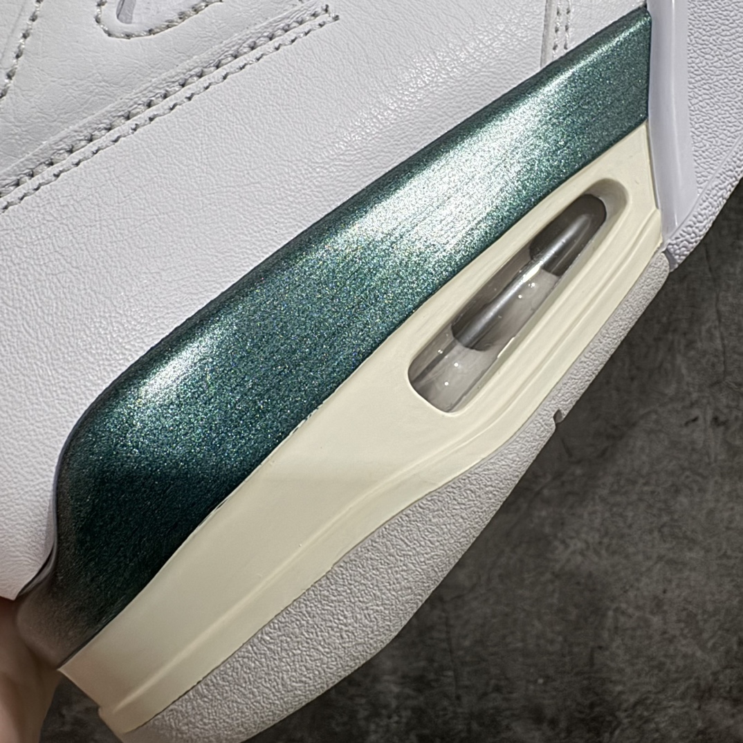 图片[2]-【GX/美版绿x】Air Jordan AJ4 Retro 氧化白绿 FQ8138-103n圈内最强四代 独家外贸特供尺码含 45.5 49.5 50.5耗时半年巨作 全套原纸板楦头开发 原厂特供皮料加持 确保原汁原味 完美呈现四代版型 一比一鞋头弧度高度鞋身弧度 数据细节工艺流程均保持原鞋一致 原厂TPU网格鞋带扣 正确内里网布 菱角分明不变形无多余毛边 柔软性质感一致于原鞋 市场唯一原厂鞋扣模具 背面可见隐藏注塑口 原厂织唛标 原厂飞人电绣工艺 尾指中部跳三针 独家绑鞋带手法 印刷中底布 四线拉帮 米色美纹纸贴合固定 进口港宝加持 后跟自然饱满 全鞋荧光划线卡点 追求极致完美 每一双都是工艺品 多重QC质检 超越公司货的品控标准 实实在在的免检产品  尺码：40 40.5 41 42 42.5 43 44 44.5 45 45.5 46 47.5 48.5 49.5 50.5 编码：T1520540n-莆田鞋批发中心