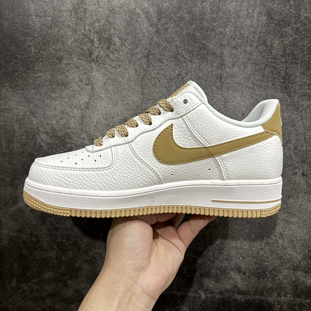 图片[2]-【公司级】Nocta x Nk Air Force 1\’07 Low \”Certified Lover Boy\” 卡其 经典空军一号低帮休闲板鞋 LO1718-051n#3M反光 原楦头原纸板 纯正空军版型 内置全掌气垫 原盒配件 原厂中底钢印 拉帮完美 尺码：36 36.5 37.5 38 38.5 39 40 40.5 41 42 42.5 43 44 44.5 45 编码：LF290300-鞋库