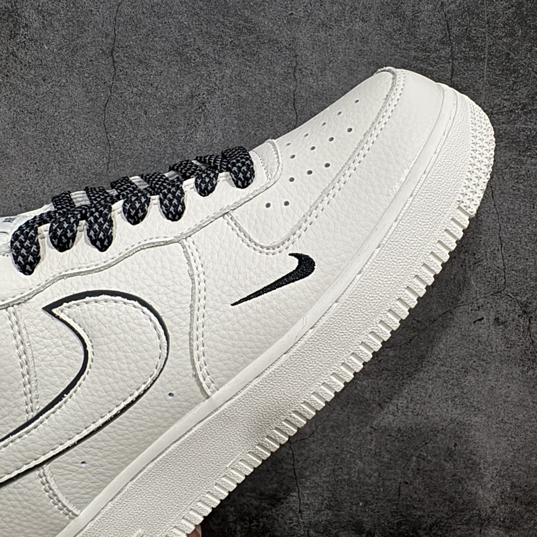 图片[6]-【公司级】Nike Air Force 1 Low 07 白黑小钩满天星n原楦头原纸板 打造纯正低帮空军版型 专注外贸渠道 全掌内置蜂窝气垫原盒配件 原厂中底钢印、拉帮完美官方货号：MJ0319 021 Size：36 36.5 37.5 38 38.5 39 40 40.5 41 42 42.5 43 44 44.5 45 编码：HXS290300-鞋库