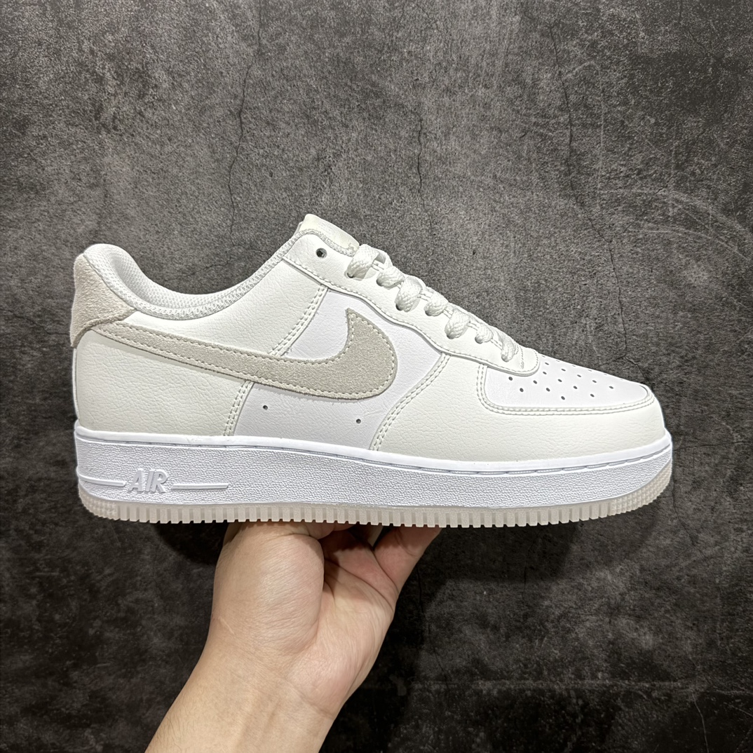 【公司级】Nike Air Force 1 Low 07 米白毛勾n原楦头原纸板 打造纯正低帮空军版型 专注外贸渠道 全掌内置蜂窝气垫原盒配件 原厂中底钢印、拉帮完美官方货号：FN5832 100 Size：36 36.5 37.5 38 38.5 39 40 40.5 41 42 42.5 43 44 44.5 45 编码：LF250260-莆田鞋批发中心