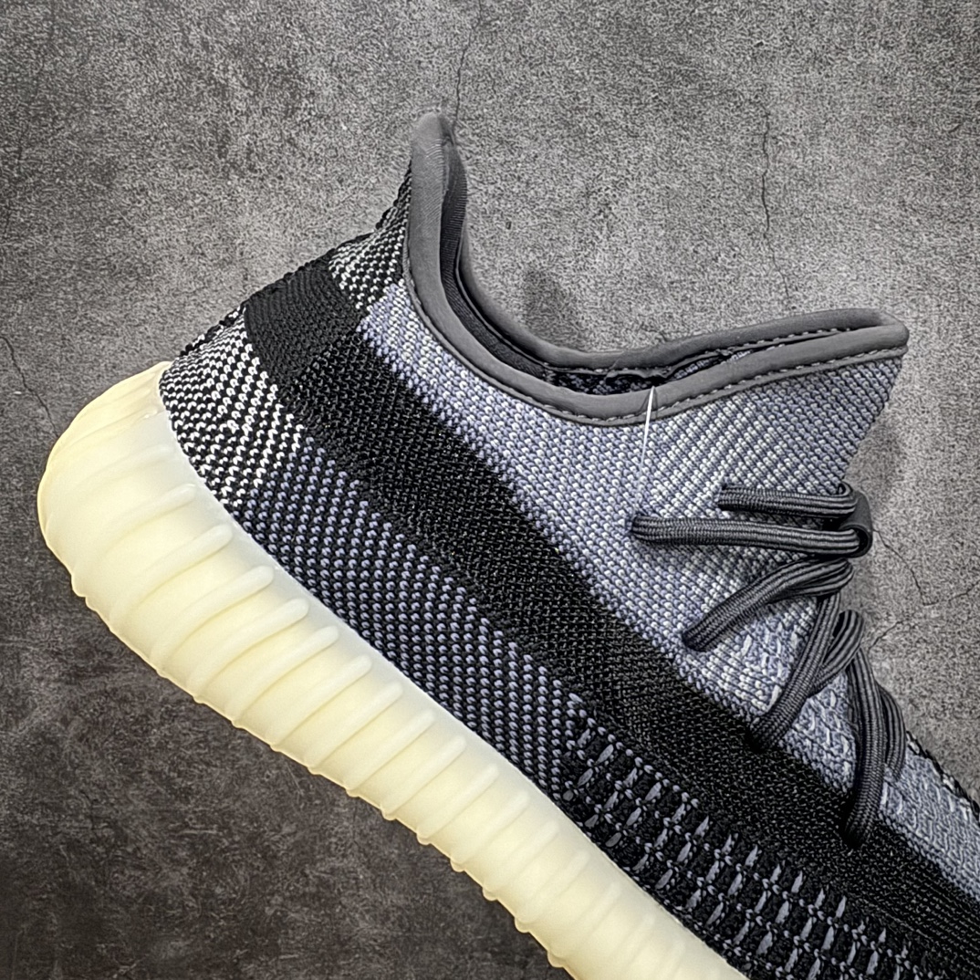 图片[7]-【顶级巴斯夫】Yeezy 350 Boost V2 阿迪达斯椰子350二代 全新黑白奥利奥 FZ5000n整双鞋以编织鞋面打造，视觉上比前一代更具层次感。侧透部分与此前版本不同，采用半透明设计，增强透气性，更加适合夏季的氛围 尺码：36 36.5 37 38 38.5 39 40 40.5 41 42 42.5 43 44 44.5 45 46 47 48 编码：X10280320-鞋库