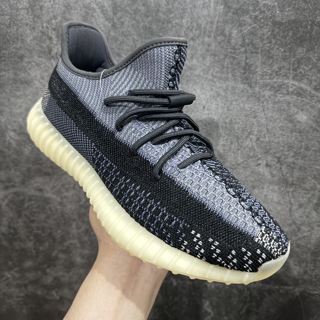 图片[3]-【顶级巴斯夫】Yeezy 350 Boost V2 阿迪达斯椰子350二代 全新黑白奥利奥 FZ5000n整双鞋以编织鞋面打造，视觉上比前一代更具层次感。侧透部分与此前版本不同，采用半透明设计，增强透气性，更加适合夏季的氛围 尺码：36 36.5 37 38 38.5 39 40 40.5 41 42 42.5 43 44 44.5 45 46 47 48 编码：X10280320-鞋库