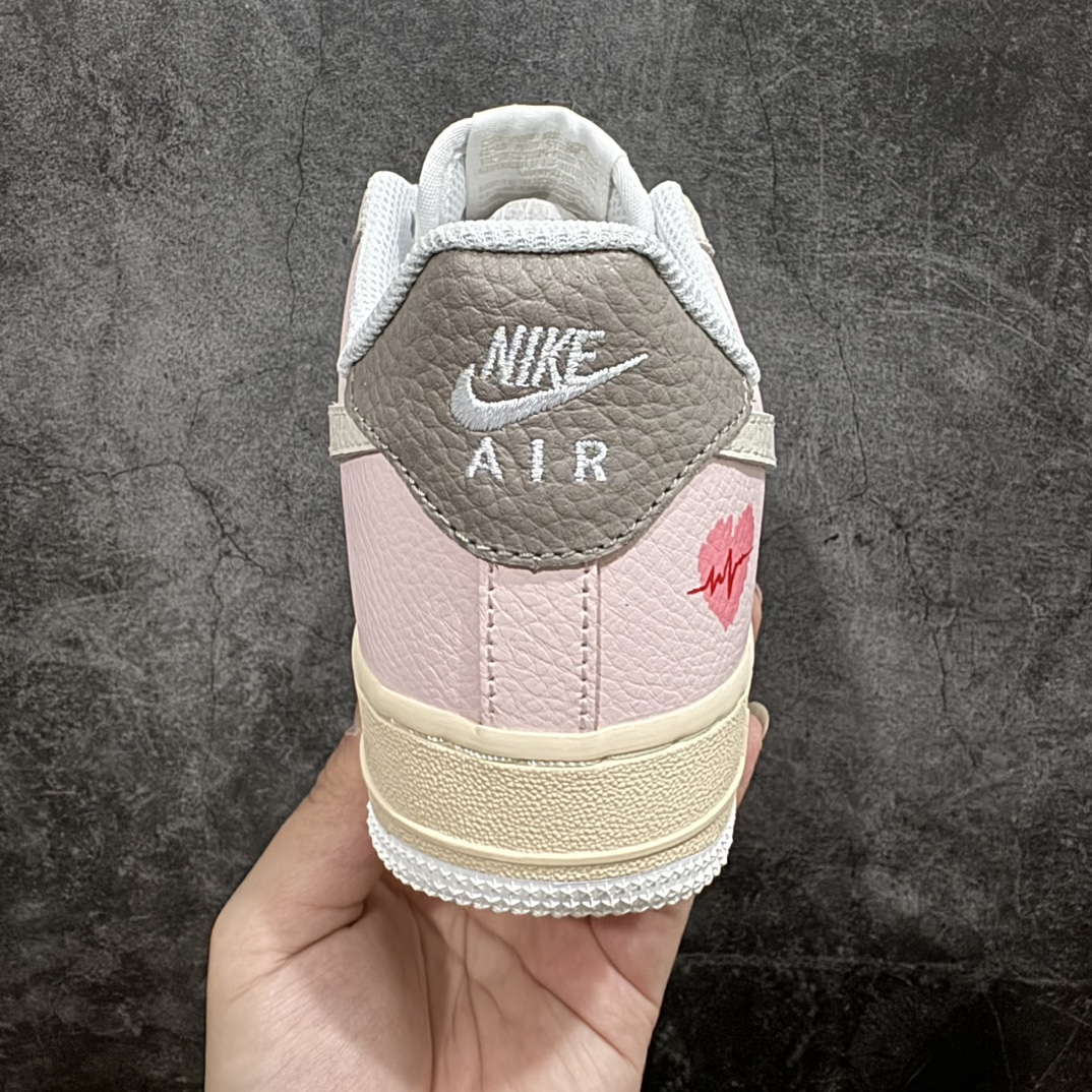 240 Nk Air Force 1'07 Low 520情人节限定 动情心电图 板鞋 TY0301-222