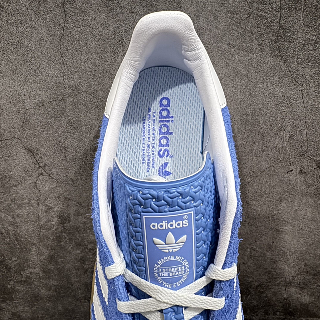 图片[8]-【纯原M版】Adidas Originals Gazelle Indoor  防滑低帮T头德训鞋 GZ复古系列 蓝白 HQ8717n知名纯原工厂💪🏻n正确猪八材料 毛绒感质感都特别强 非普通版本n市场顶级版本完美还原zp细节，注意区别市场任何版本，完全不是一路货色‼️n全鞋原材料打造，无任何色差，正确鞋型，后跟港宝材料定型，正确微透生胶大底，反口内里头层细腻小牛皮，纸板中底 鞋垫背胶，侧面正确烫金压印字母，所有细节完美还原‼️ 尺码：36 36.5 37 38 38.5 39 40 40.5 41 42 42.5 43 44 44.5 45 46 编码：JY270290-莆田鞋批发中心