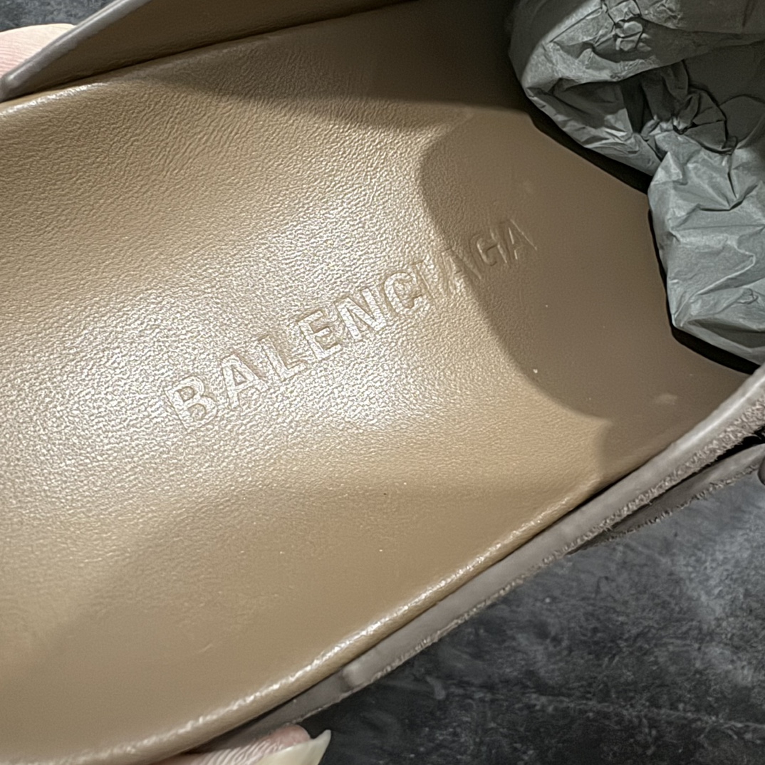 300 【代购专供版】Balenciaga 巴黎世家 Sunday Mule 慕勒拖鞋