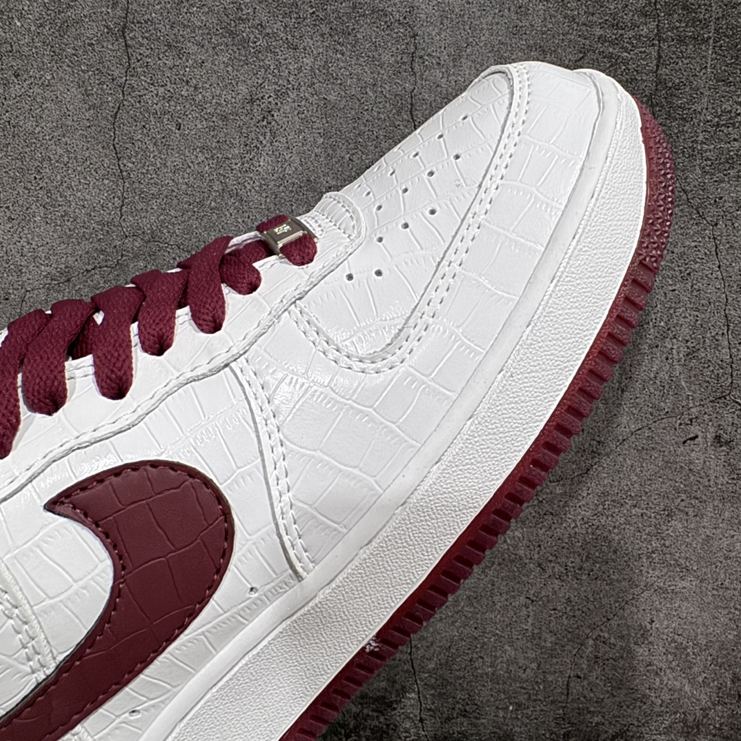 200 Nike Air Force 1 Low 07 白酒红鳄鱼裂纹 DD0614-335