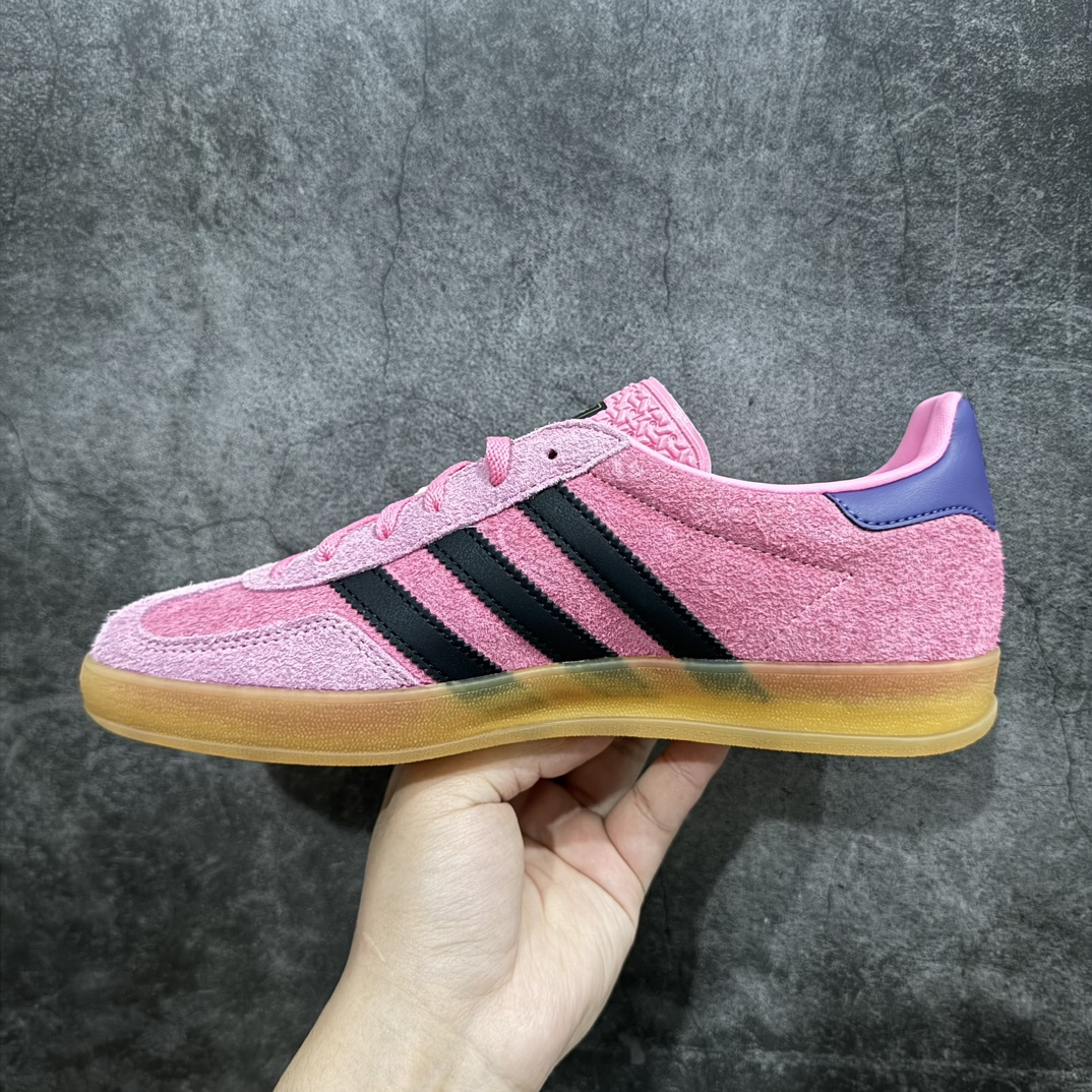 200 【CS版本】AD Original Gazelle Indoor Trainers 瞪羚室内鞋系列低帮复古百搭休闲运动德训风板鞋 粉绿IE7002