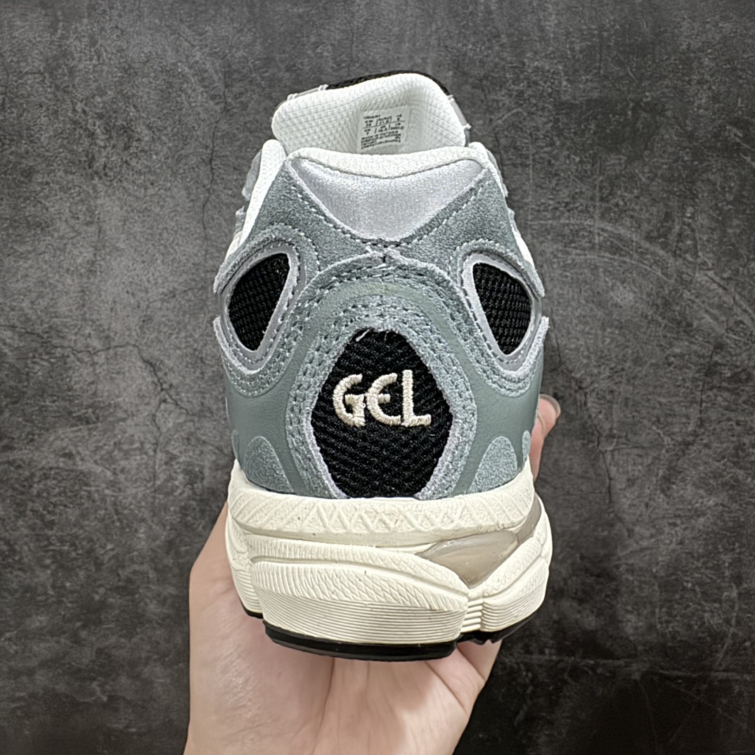 图片[4]-【公司级】Asics Gel-NYC复古单品 亚瑟士ASICSTIGER秋季新款休闲鞋 厚底街头运动休闲鞋nASICS亚瑟士推出全新GEL-NYC，彰显纽约都市活力n这次的新系列融入了多个版本GEL的经典设计风格，广受好评。其设计灵感来源于GEL-NIMBUS 3,GEL-MC PLUS V 和 GEL-CUMULUS 16 这些往日经典鞋款。GEL-NYC使用GEL-CUMULUS 16鞋款的鞋楦设计,展现了独特的现代化美学。鞋底采用了轻质发泡材料,并在后跟和前掌处采用了ASICS亚瑟士核心科技——GEL缓震胶,赋予鞋款强大的缓冲性能,提供了更柔软舒适的穿着体验。而在原有设计的启发之上,此次鞋款采用更贴合当今潮流趋势的材料和创新技术,展现出纽约充满活力的都市精神。 货号：1201A789-020 尺码：36-45 编码：LDS260280-莆田鞋批发中心