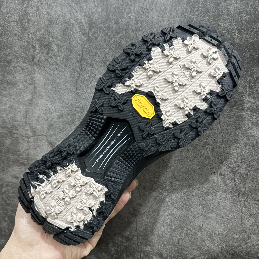 图片[9]-【纯原OK版本】Moncler 盟可睐/蒙口 Trailgrip GTX 抗撕裂材质山地户外鞋n鞋身采用Cordura防撕裂尼龙/Gore-Tex防水材质 中底内置全掌碳板 支撑性能拉满 侧边3M反光带#大底采用RB MD 碳板 TPU 五层分离组合 鞋底搭载Vibram外底提供超强的抓地力和防滑性能 原装大盒包装 内赠Moncler徽章防层袋一副 尺码：36 36.5 37.5 38 38.5 39 40 40.5 41 42 42.5 43 44 44.5 45 46  编码：DF480500-鞋库