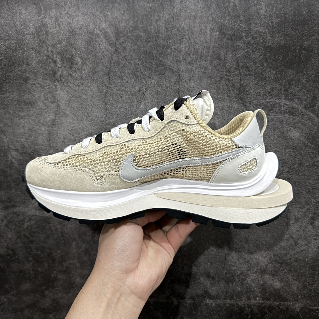 260 【神版】Sacai x NK Vaporwaffle 3.0 白黑 CV1363-108