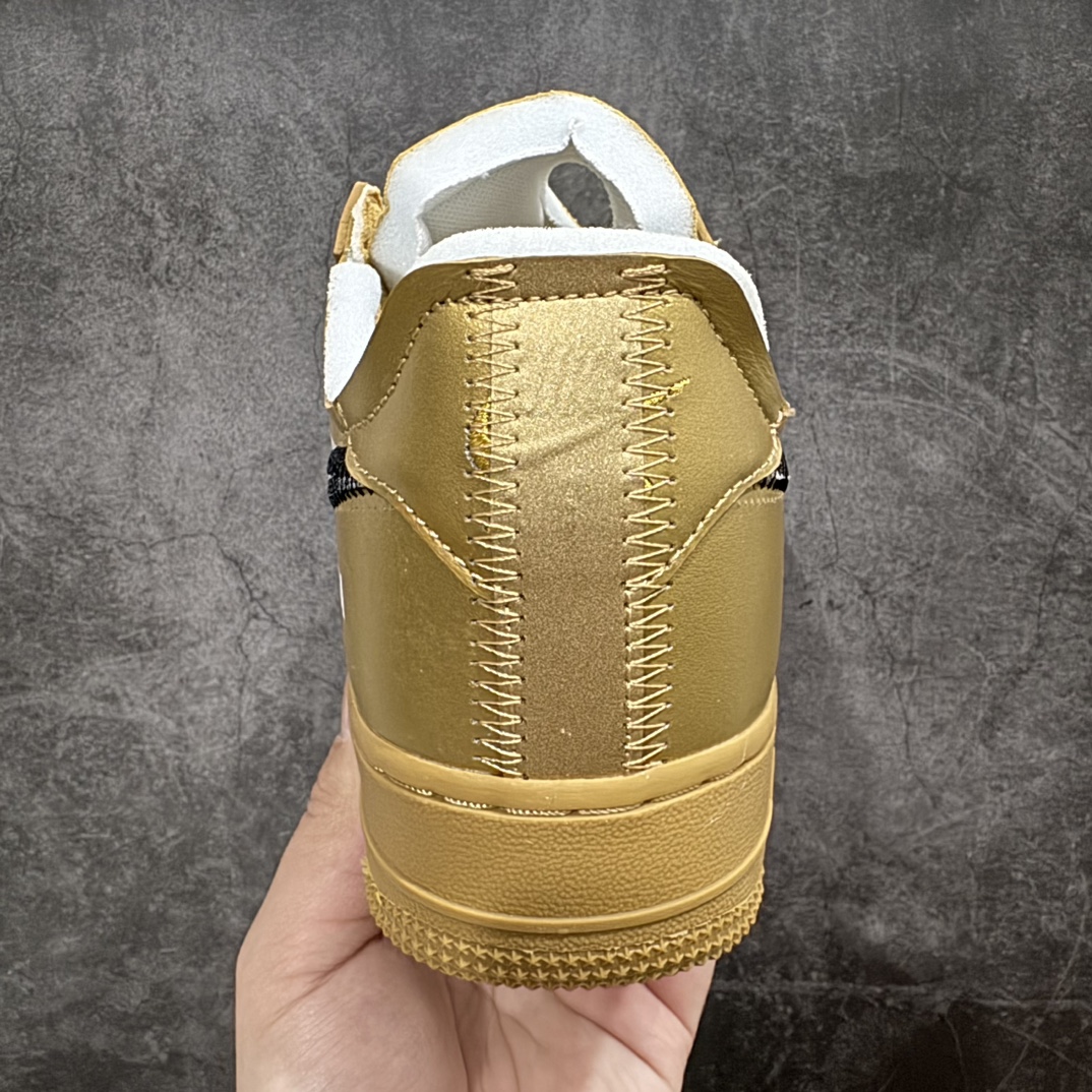 图片[4]-【纯原H12版】Off-White x NK Air Force 1 \”Gold”空军一号 OW联名金色艺术馆 AO4297-800 全套原原楦纸版开发 越南原大装底 重金采购原厂Prime Asia贝利进口皮料 内侧标语字体三段大小 原厂油墨加持 色泽亮度 高频效果一致 全鞋电脑针车 工整有序 视觉效果满分 原厂拉帮手法 标准四线 密度针距针孔大小控制到位 原装反口里网布海绵 正确卡色网眼大小 原厂港宝加持完美还原灵魂版型 原盒原配从里到外百分百还原 内置Sole气垫 中底白色背胶SIZE：39 40 40.5 41 42 42.5 43 44 44.5 45 46 47.5 编码：DF350400-莆田鞋批发中心