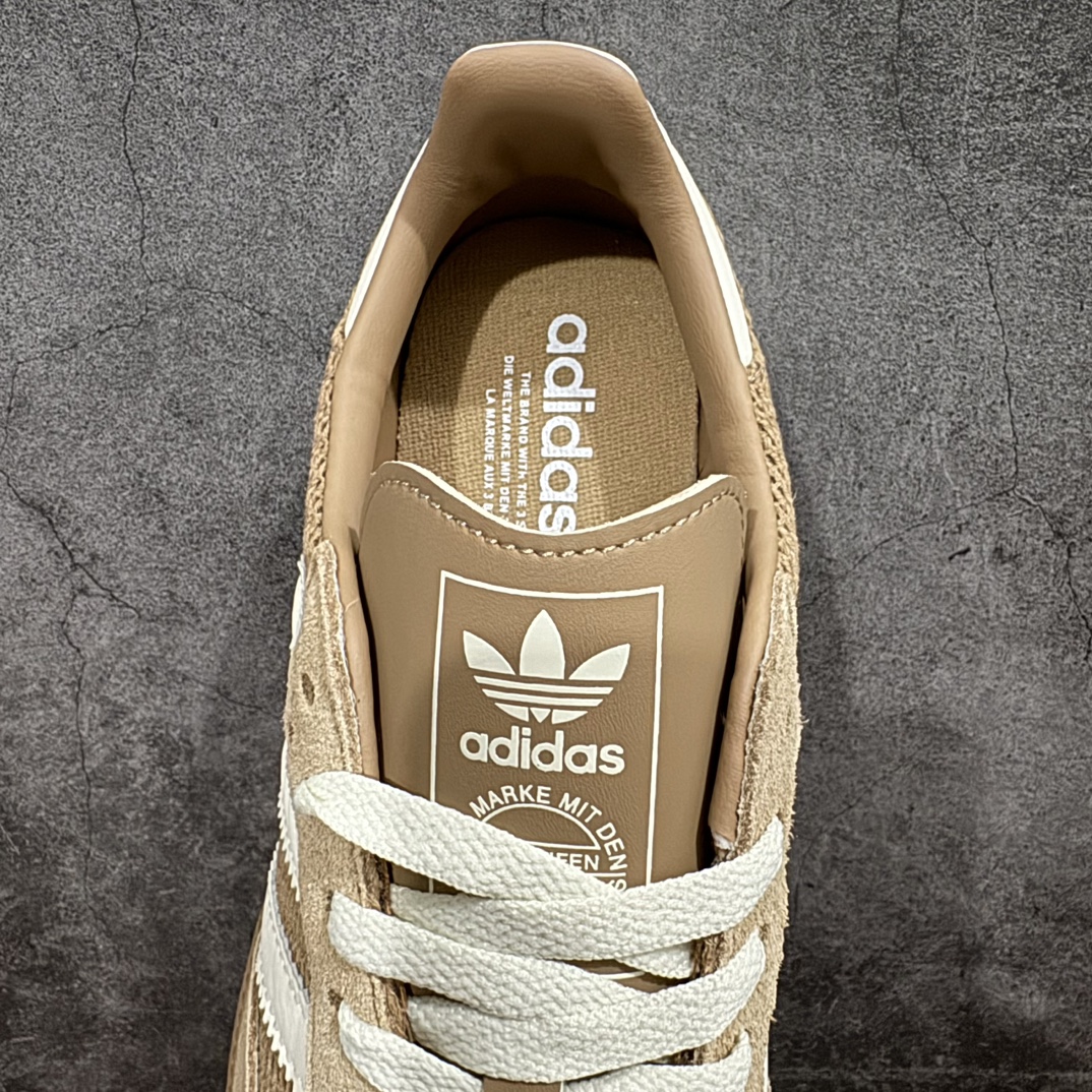 图片[8]-【神版】Adidas Originals Samba OG桑巴舞系列绅士德训足球风百搭低帮休闲运动板鞋“摩卡松饼黄白生胶底”IG1379nn男女鞋真标半码制n升级原楦原纸版数据开发n采用翻毛皮组合编织布鞋面材质n外置RB耐磨防滑橡胶大底❗️n三叶草玻璃鞋垫  尺码：35 36 36⅔ 37⅓ 38 38⅔ 39⅓ 40 40⅔ 41⅓ 42 42⅔ 43⅓ 44 44⅔ 45 编码：DZ220250-鞋库