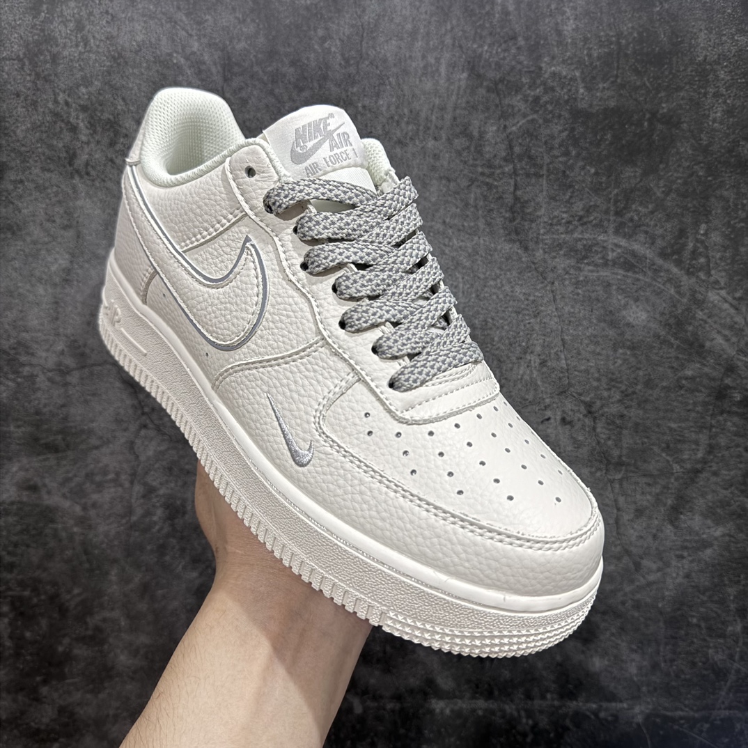 图片[3]-【公司级】官方同步ID定制 原装版本 Nike Air Force 1 Low \’07 “经典灰银小勾”满天星低帮空军一号休闲板鞋 定制皮料 3M反光 原楦原纸板 纯正版型 清洁度完美 内置全掌气垫货号：MJ0319-023Size：36 36.5 37.5 38 38.5 39 40 40.5 41 42 42.5 43 44 44.5 45 编码：HXS290300-鞋库