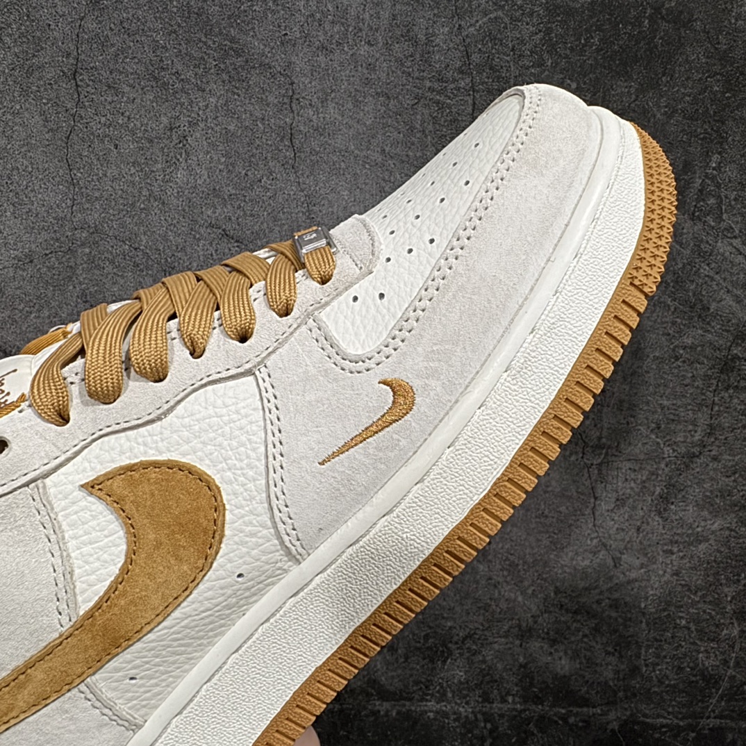 260 海外限量发售！NIke Air Force 1 '07 Low “斯图西联名--麦黄猪八”空军一号  HD1968-020