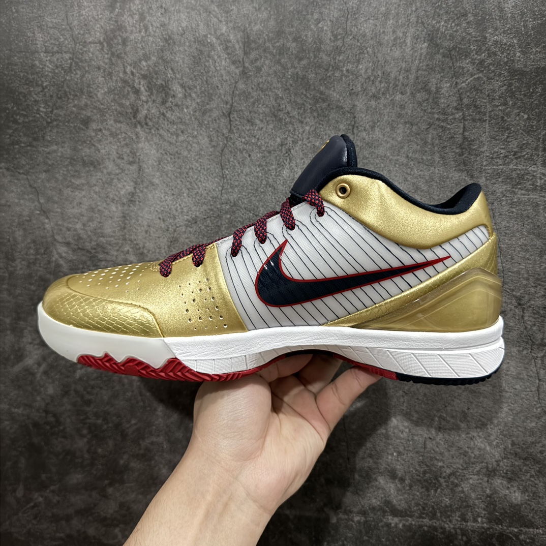 图片[2]-【S2纯原】NK ZOOM KOBE 4 Protro \”Gold Medal\” 白黑金nS2纯原生产线科比四代 白黑金 #Zoom Turbo气垫➕后掌EVA缓震 实战配置直接拉满n#原楦纸板开发 鞋身流线型、后跟塑形，区分土肥圆n#原档数据3D打印 鞋面细节匹配原版n#全身鞋材卡料色独家定制 唯一正确喷漆SWOOSH#NK专利Flyknit飞线科技，给予鞋身足够抗扭矩力n#真实底模最大48.5  实战利器 专供海外市场 Size：40 40.5 41 42 42.5 43 44 44.5 45 46 47.5 48.5n（脚宽、脚胖 建议买大半码） 编码：OG450480-鞋库