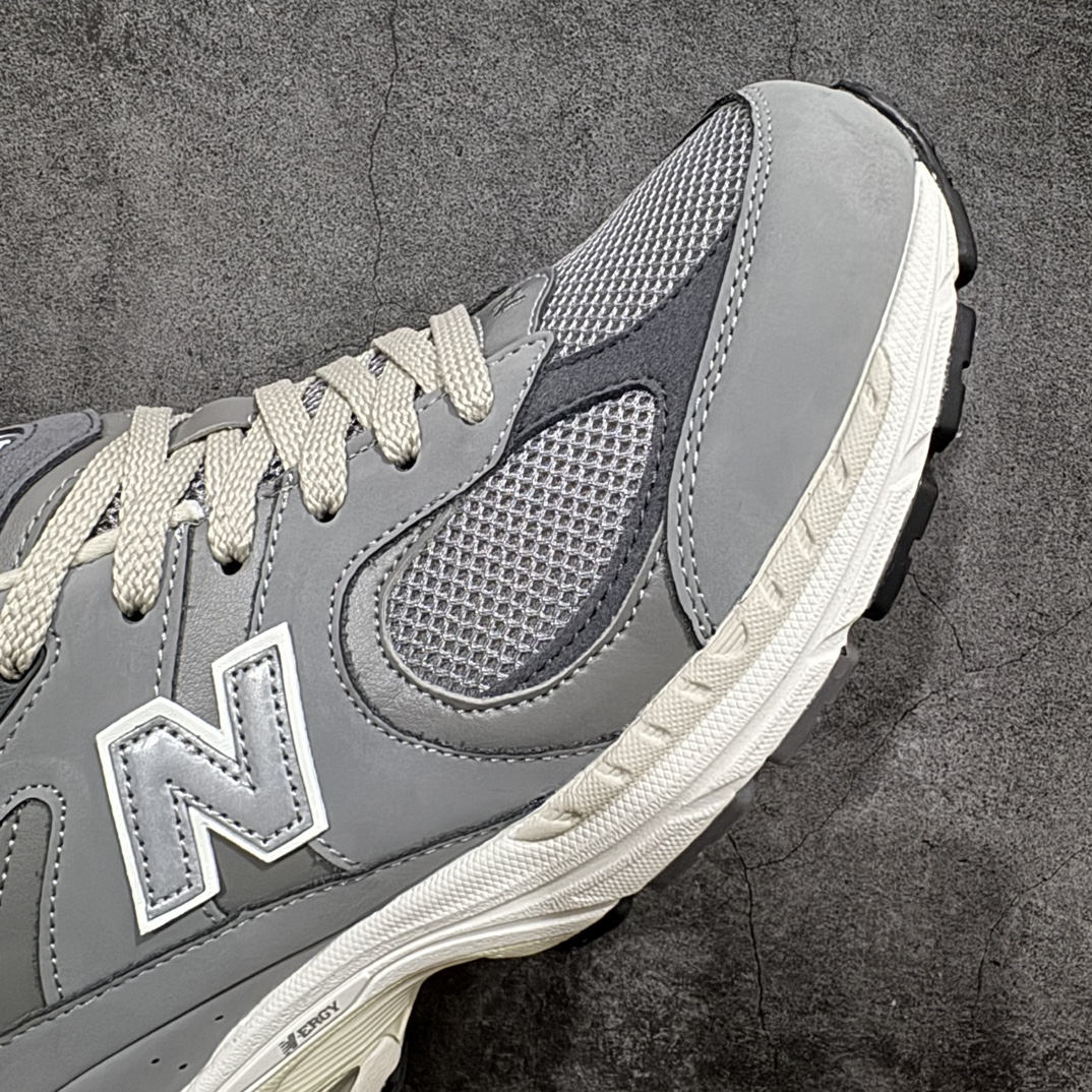 200 【R版】New Balance 2002R 灰色 新百伦经典配色  M2002RNM