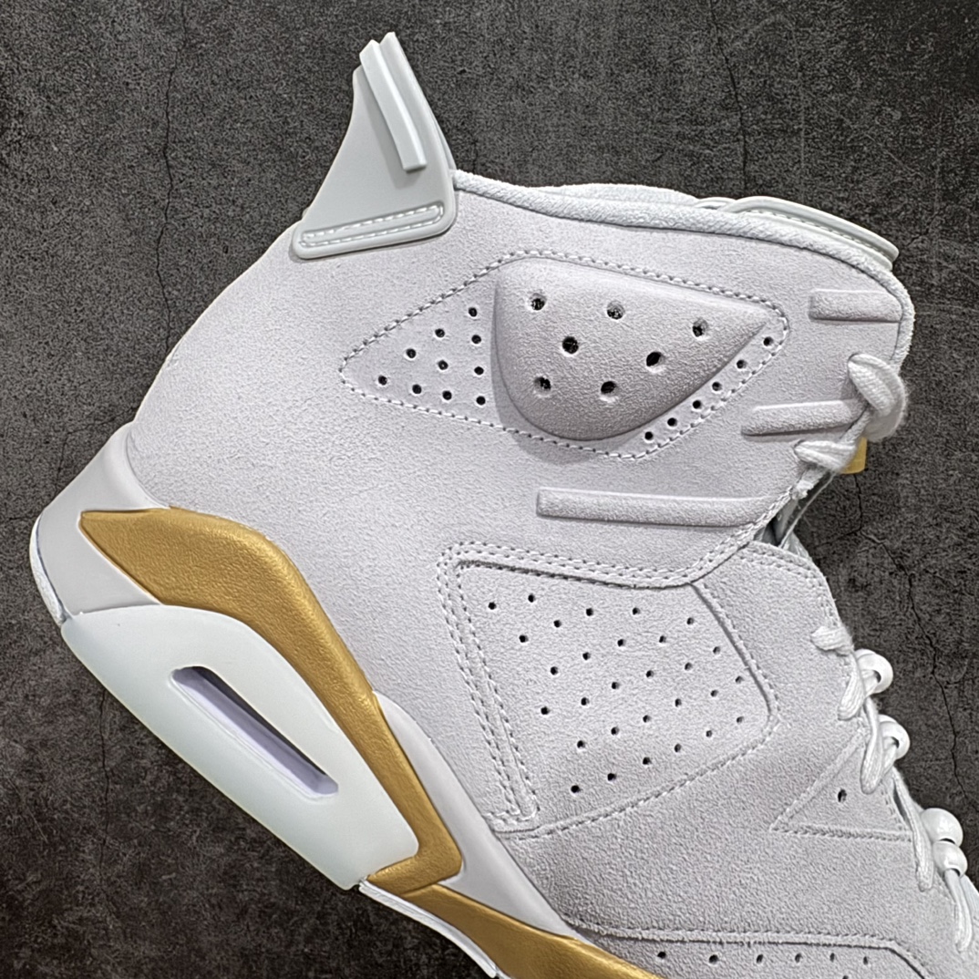 图片[7]-【外贸版】Air Jordan 6 Retro \”Paris Olympics\” AJ6 乔6巴黎奥运会 DQ4914-074nn为2024年巴黎奥运会做好准备。鞋款融合了纯白金、冰川蓝、金属金和椰奶色为配色方案，以优质的材料组合。鞋带锁、中底、飞人鞋舌品牌和鞋跟扰流板均采用华丽的金属金元素，以提升其吸引力，这也是对2024年奥运会的特别致敬将增加一种独特的方式，再加上半透明的水晶外底来包裹设计。鞋款将推出女生尺码售价200美元，学龄前尺码售价90美元，幼儿尺码售价75美元，将为巴黎奥运会举办一场时尚的鞋款庆典。 尺码：40 40.5 41 42 42.5 43 44 44.5 45 46 47.5  编码：777420450-鞋库