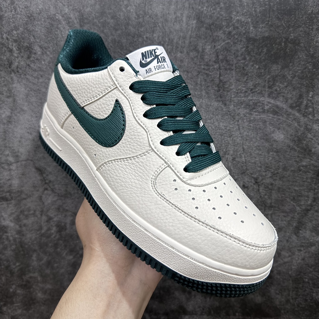 220 小红书爆款  Nike Air Force 1 Low '07 “米深绿”配色低帮空军一号休闲板鞋  PO3699-807