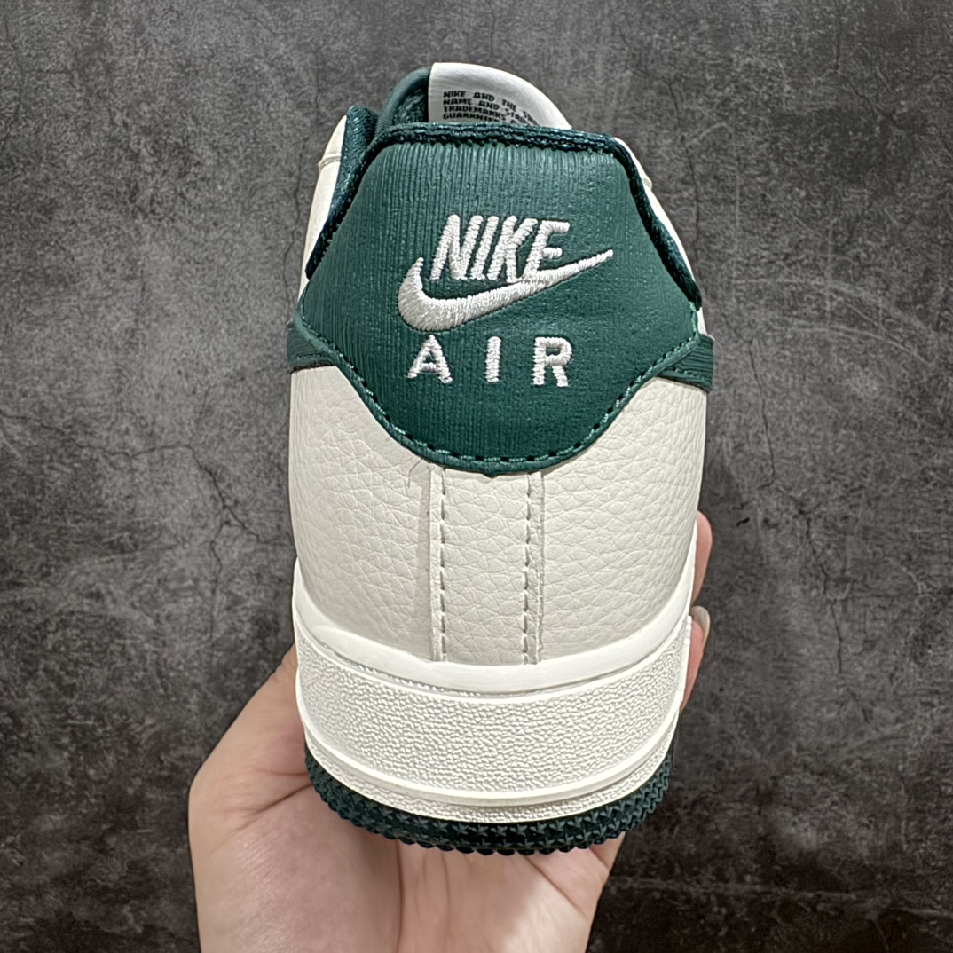 220 小红书爆款  Nike Air Force 1 Low '07 “米深绿”配色低帮空军一号休闲板鞋  PO3699-807