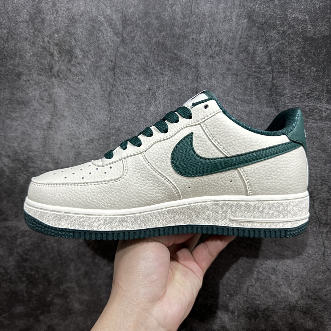 220 小红书爆款  Nike Air Force 1 Low '07 “米深绿”配色低帮空军一号休闲板鞋  PO3699-807