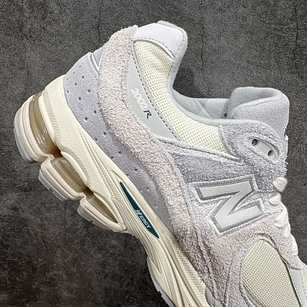 图片[7]-【K版纯原】New Balance 2002系列 经典灰 复古休闲跑步鞋 M2002REKn鞋款延续了经典科技，升级版N-ERGY缓震物料机能与材质上脚太舒适了，鞋面的柔软麂皮搭配尼龙网布，特别透气而且还复古感，不管是搭配牛仔裤还工装裤都是百搭！ 尺码：36 37 37.5 38 38.5 39.5 40 40.5 41.5 42 42.5 43 44 44.5 45  编码：HXS310330-鞋库