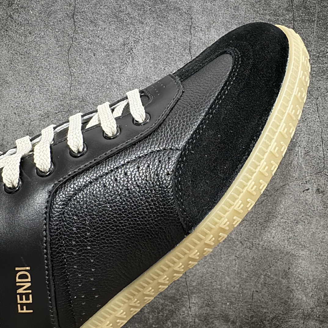 图片[6]-【广东纯原版本】Fendi FIight 芬迪情侣款休闲鞋 独家定制 #全身20几个细节点全部做到一致还原 吊打市面所有版本 独家原装套装配件官方同源 渠道原装订单 全套专柜包装物及配件#鞋底嵌入核心防伪芯片感应装置 FENDI芬迪FIight最新爆款情侣款运动鞋板鞋原版购入 高工艺无缝细空胶技术，贴楦误差0.05mm,鞋底采用固特异内外锁死工艺，最大限度弯折永不开胶，ms原鞋一致效果环保无味 鞋面采用麂皮和小牛皮革拼接组合logo5D打印 内里采用新西兰小牛皮上脚超级柔软 轻便 舒适搭配卫衣 Size：35 36 37 38 39 40 41 42 43 44 编码：KH390420-鞋库