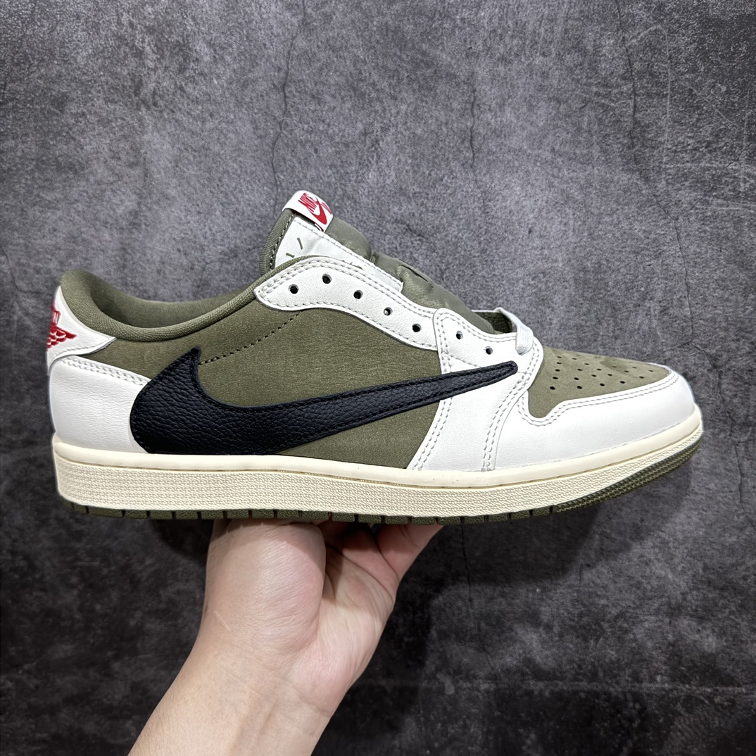 【PK纯原版】Travis Scott x Air Jordan AJ1 Low OG SP TS联名军绿倒钩8.0低帮 DM7866-200nn品质非常稳的版本细节强于市场90%以上代号纯原版本n高价零售必推 零翻车💪🏻nn所有皮料均来自原厂 所有细节均多次校对针车效果同步原鞋 刺绣拉到原厂定做原楦原纸板开发 后跟弧度收口自然不对折 极致一眼正品既视感进口玻璃冲刀皮料裁剪超干净零毛边 承诺百分百一致原鞋 鞋面清洁度最高 QC检验标准 控制溢胶 鞋盒、防尘纸 配件鞋带 均采购来自原厂 尺码：36-47.5 编码：T1440460-莆田鞋批发中心