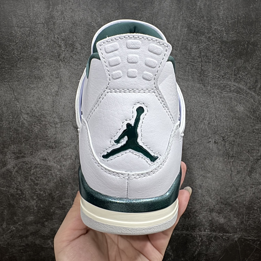 图片[4]-【Y3纯原】Air Jordan AJ4 Retro 氧化白绿 FQ8138-103市售天花板产物 耗时半年巨作 全套原纸板楦头开发 原厂特供皮料加持 确保原汁原味 完美呈现四代版型 一比一鞋头弧度高度鞋身弧度 数据细节工艺流程均保持原鞋一致 原厂TPU网格鞋带扣 正确内里网布 菱角分明不变形无多余毛边 柔软性质感一致于原鞋 市场唯一原厂鞋扣模具 背面可见隐藏注塑口 原厂织唛标 原厂飞人电绣工艺 尾指中部跳三针 独家绑鞋带手法 印刷中底布 四线拉帮 米色美纹纸贴合固定 进口港宝加持 后跟自然饱满 全鞋荧光划线卡点 追求极致完美 每一双都是工艺品 多重QC质检 超越公司货的品控标准 实实在在的免检产品  尺码：36 36.5 37.5 38 38.5 39 40 40.5 41 42 42.5 43 44 44.5 45 46 47.5 48.5 编码：T1490520-鞋库