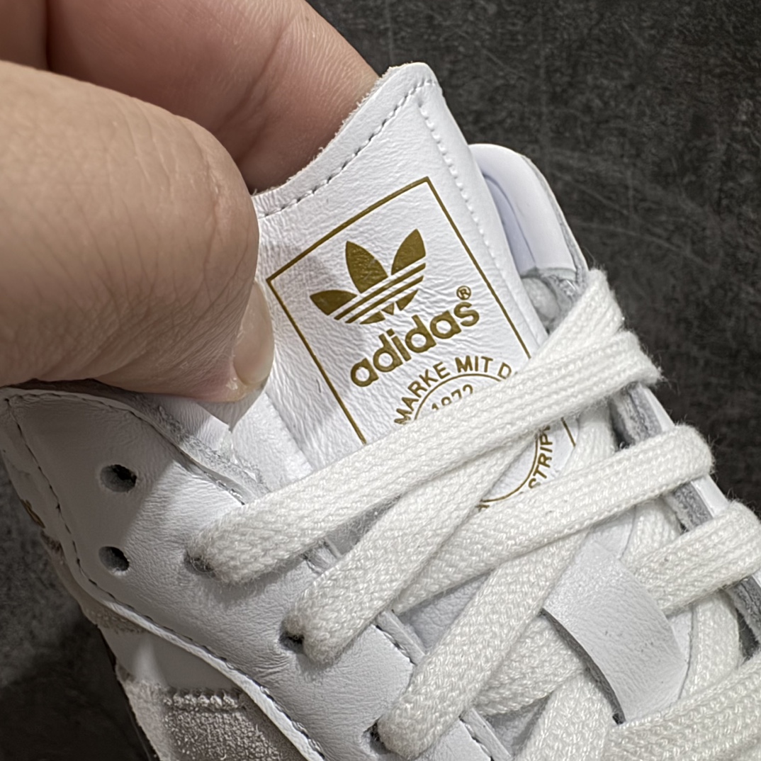 图片[4]-【纳帕软皮版】Kith x AD Original Samba OG 复古经典轻便板鞋 白棕尾 IE4800nn全新工厂出品 材质细节用料感人n全鞋使用纳帕软皮 成本比市场通货高很多任何细节 版型都值得反复推敲对比n你会发现这个版本是真的好版本💪🏻n正确烫金高频细节 原装纳米超迁皮料 独家私模橡胶大底 原盒原配 SIZE：36 36.5 37.5 38 38.5 39 40 40.5 41 42 42.5 43 44 44.5 45 46 编码：JP240260-鞋库