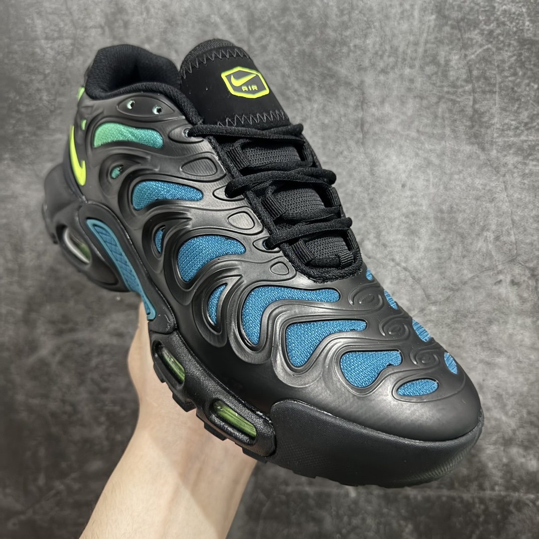 图片[3]-【公司级】NK Air Max Plus Drift 复古气垫跑鞋 FD4290-006nn中底造型大部分保留n仅在前段追加了加固上翻鞋面的经典轮廓得以重塑 带来更契合现代审美的外观整双鞋采用撞色妆点 鞋面采用网眼布和皮革材质打造 鞋舌处带有 3M 反光科技 鞋垫处和鞋后跟印有 “TN” 字样 彰显鞋款身份 配置方面中底搭载 Air Max 科技 保证了日常穿着的缓震性SIZE：40 40.5 41 42 42.5 43 44 44.5 45 编码：FS250270-鞋库