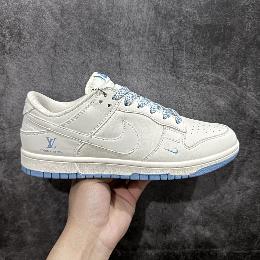 【定制版】Nk SB Dunk Low LV联名-双勾米蓝 周年高端定制 低帮休闲板鞋 XX2025-308n#定制鞋盒 大厂纯原品质出货 超高清洁度 皮料切割干净无任何毛边 细节完美  尺码：36 36.5 37.5 38 38.5 39 40 40.5 41 42 42.5 43 44 44.5 45  编码：HXS320340-莆田鞋批发中心