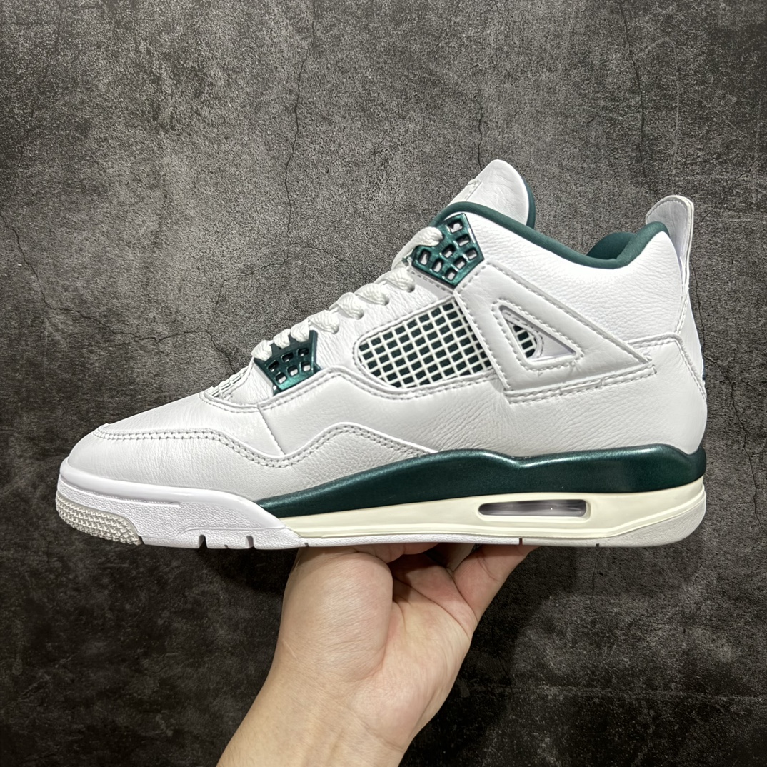 图片[2]-【OG纯原】Air Jordan AJ4 Retro 墨绿 FQ8138-103nn圈内知名大厂出货全套原纸板楦头开发 原厂特供皮料加持 确保原汁原味 完美呈现四代版型 一比一鞋头弧度高度鞋身弧度 数据细节工艺流程均保持原鞋一致 原厂TPU网格鞋带扣 正确内里网布 菱角分明不变形无多余毛边 柔软性质感一致于原鞋 市场唯一原厂鞋扣模具 背面可见隐藏注塑口 原厂织唛标 原厂飞人电绣工艺 尾指中部跳三针 独家绑鞋带手法 印刷中底布 四线拉帮 米色美纹纸贴合固定 进口港宝加持 后跟自然饱满 全鞋荧光划线卡点 追求极致完美 每一双都是工艺品 多重QC质检 超越公司货的品控标准 实实在在的免检产品  尺码：40 40.5 41 42 42.5 43 44 44.5 45 46 47.5  编码：OG540560-鞋库