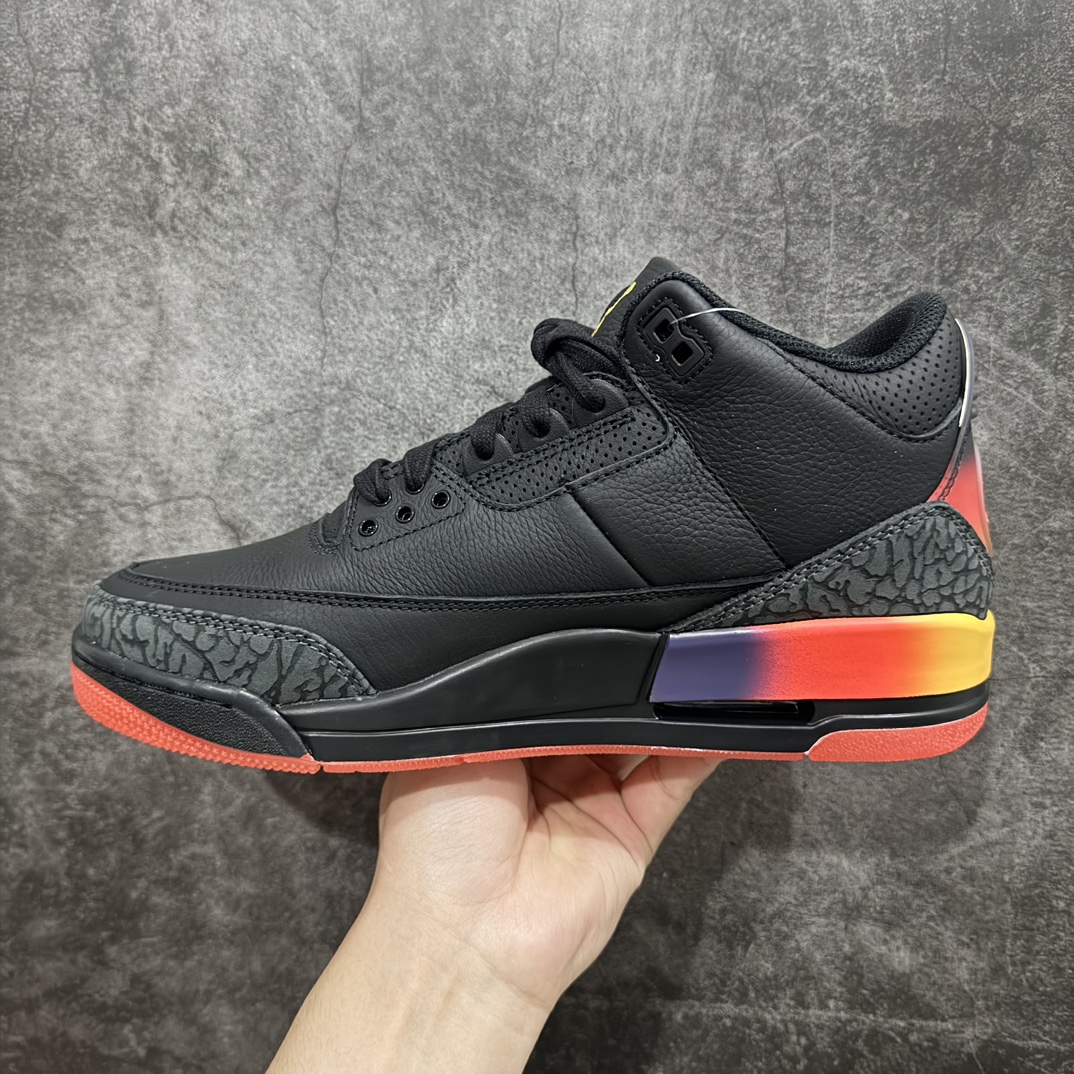 图片[2]-【PK版本】J Balvin x Air Jordan AJ3 联名黑红 彩虹渐变 FN0344-001n圈内最强三代系列 匠心打造 开发时长超过半年 目前可过各类鉴定或无法鉴定 裸鞋随便操作 全套原纸板楦头开发 原厂大底磨具加持立体防滑纹理 原装可视Air Sole气垫 原汁原味最完美的三代版型 唯一正确鞋头趴度弧度高度鞋身腰线 原厂TPU彩虹扎染后跟饰片 正确内里反口里网布 皮料菱角分明不变形无多余毛边 广东原厂zp同批次手工大底描漆拉丝 市场唯一原厂鞋扣模具 原厂织唛标 原厂飞人电绣工艺 尾指中部跳三针 独家绑鞋带手法 印刷中底布 四线拉帮 米色美纹纸贴合固定 进口港宝加持 后跟自然饱满 全鞋荧光划线卡点 追求极致完美 每一双都是工艺品 多重QC质检 超越公司货的品控标准 实实在在的免检产品 SIZE：40.5 41 42 42.5 43 44 44.5 45 45.5 46 47.5  编码：T1460480-鞋库