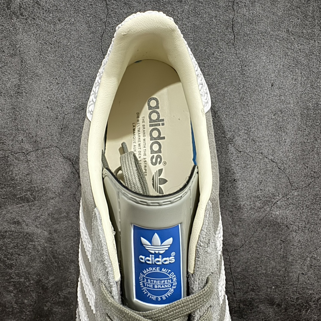 图片[8]-【T版纯原跑量】AD Original Gazelle Indoor Trainers 瞪羚室内鞋系列低帮复古百搭休闲运动德训风板鞋 IF1807nn同价位中品质最佳 最优选择版本n原厂翻毛皮料 翻毛效果 卡色与原版无差别n正确半透大底  大底厚度质感比市面好很多n完美版型 实拍可感受 随意对比可匹敌任何价位品质 全套原纸板楦头开发 每道工序同步公司流程 确保原汁原味n中底原厂特供纳米纤维板 区别市面劣质纸板中底原厂海玻璃鞋垫 中置乳胶足弓支撑垫 正确3/2横条宽版背胶一比一鞋头弧度高度鞋身弧度 烫金亮度高频深浅同步原鞋n 原厂港宝加持定型后跟R度完美 原厂高频磨具加持 Logo字体 凹凸明显 轮廓分明 描漆定位精准 三道杠为尖角45°锯齿状 高频立体感很强 区别圆形锯齿 已最大程度还原公司 欢迎对比SIZE：35.5 36 36.5 37 38 38.5 39 40 40.5 41 42 42.5 43 44 44.5 45 编码：HJ200220-莆田鞋批发中心