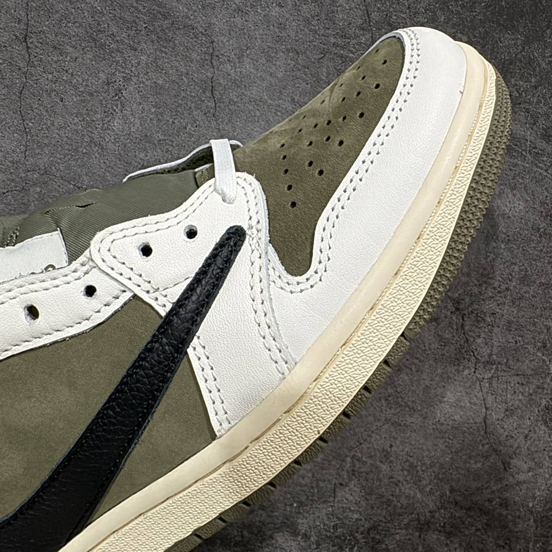 图片[6]-【莞顶LJR版本】Travis Scott x Air Jordan AJ1 Low OG SP TS联名倒钩8.0低帮 白橄榄绿 DM7866-200全新改良批次 圈内最强倒钩系列n高端零售裸鞋圈特供批次 产品品控稳定性领先行业SZ原厂全套原楦原纸板冲刀磨具开发 原厂皮料加持 原厂港宝加持定型后跟R度完美 同源原厂电绣 鬼脸飞翼针数密度立体效果一致 百分百一致原鞋 原厂拉帮工艺 针距密度一致 后跟弧度收口自然不对折 极致一眼正品既视感 进口玻璃冲刀皮料裁剪零毛边 全鞋电脑针车工艺 品控清洁度最高QC检验标准 免检产品 原厂订购鞋盒、鞋标、防尘纸、鞋撑、鞋带 追求极致的原厂味道SIZE：36 36.5 37.5 38 38.5 39 40 40.5 41 42 42.5 43 44 44.5 45 45.5 46 47.5 48.5 编码：LJQ540570-鞋库