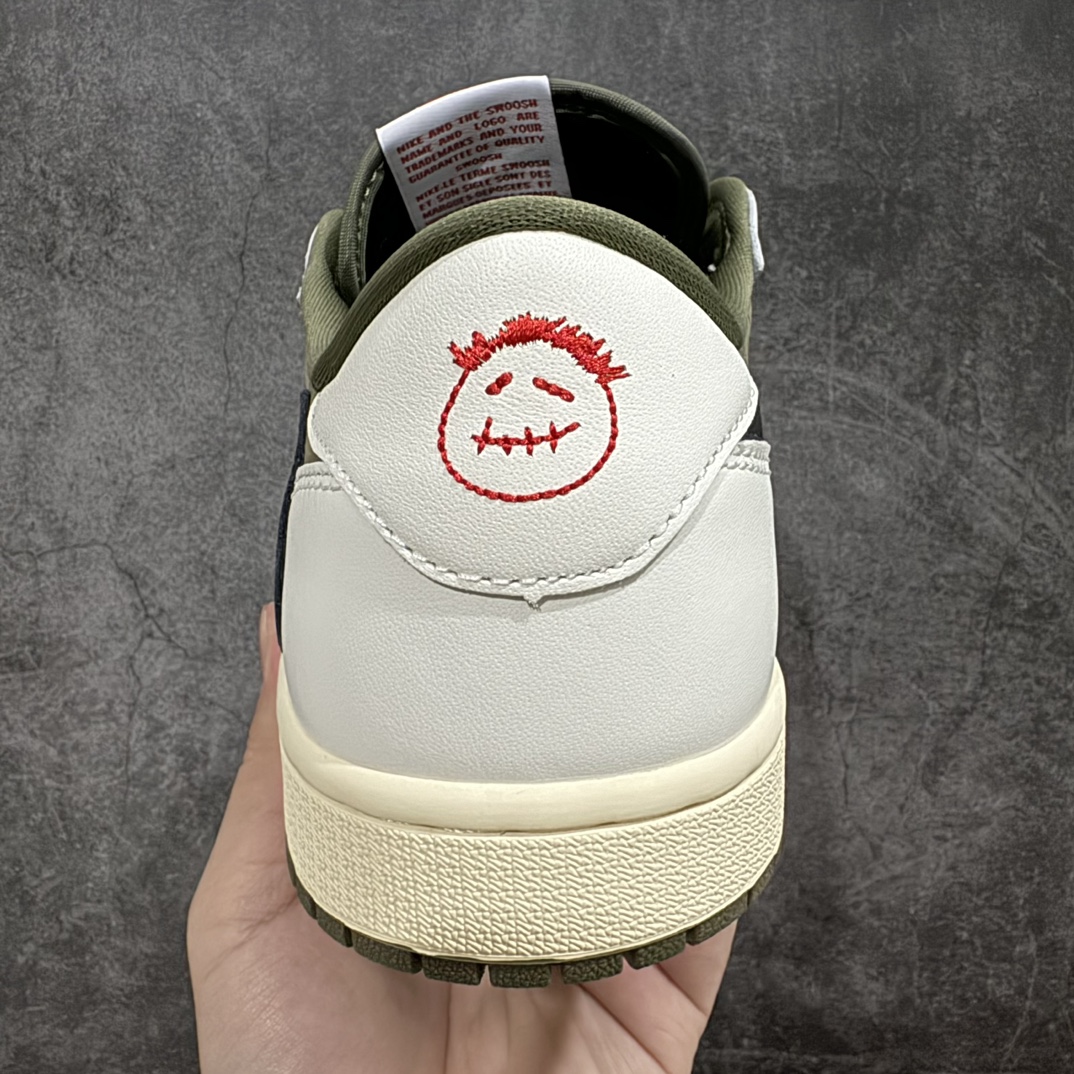 图片[4]-【莞顶LJR版本】Travis Scott x Air Jordan AJ1 Low OG SP TS联名倒钩8.0低帮 白橄榄绿 DM7866-200全新改良批次 圈内最强倒钩系列n高端零售裸鞋圈特供批次 产品品控稳定性领先行业SZ原厂全套原楦原纸板冲刀磨具开发 原厂皮料加持 原厂港宝加持定型后跟R度完美 同源原厂电绣 鬼脸飞翼针数密度立体效果一致 百分百一致原鞋 原厂拉帮工艺 针距密度一致 后跟弧度收口自然不对折 极致一眼正品既视感 进口玻璃冲刀皮料裁剪零毛边 全鞋电脑针车工艺 品控清洁度最高QC检验标准 免检产品 原厂订购鞋盒、鞋标、防尘纸、鞋撑、鞋带 追求极致的原厂味道SIZE：36 36.5 37.5 38 38.5 39 40 40.5 41 42 42.5 43 44 44.5 45 45.5 46 47.5 48.5 编码：LJQ540570-莆田鞋批发中心