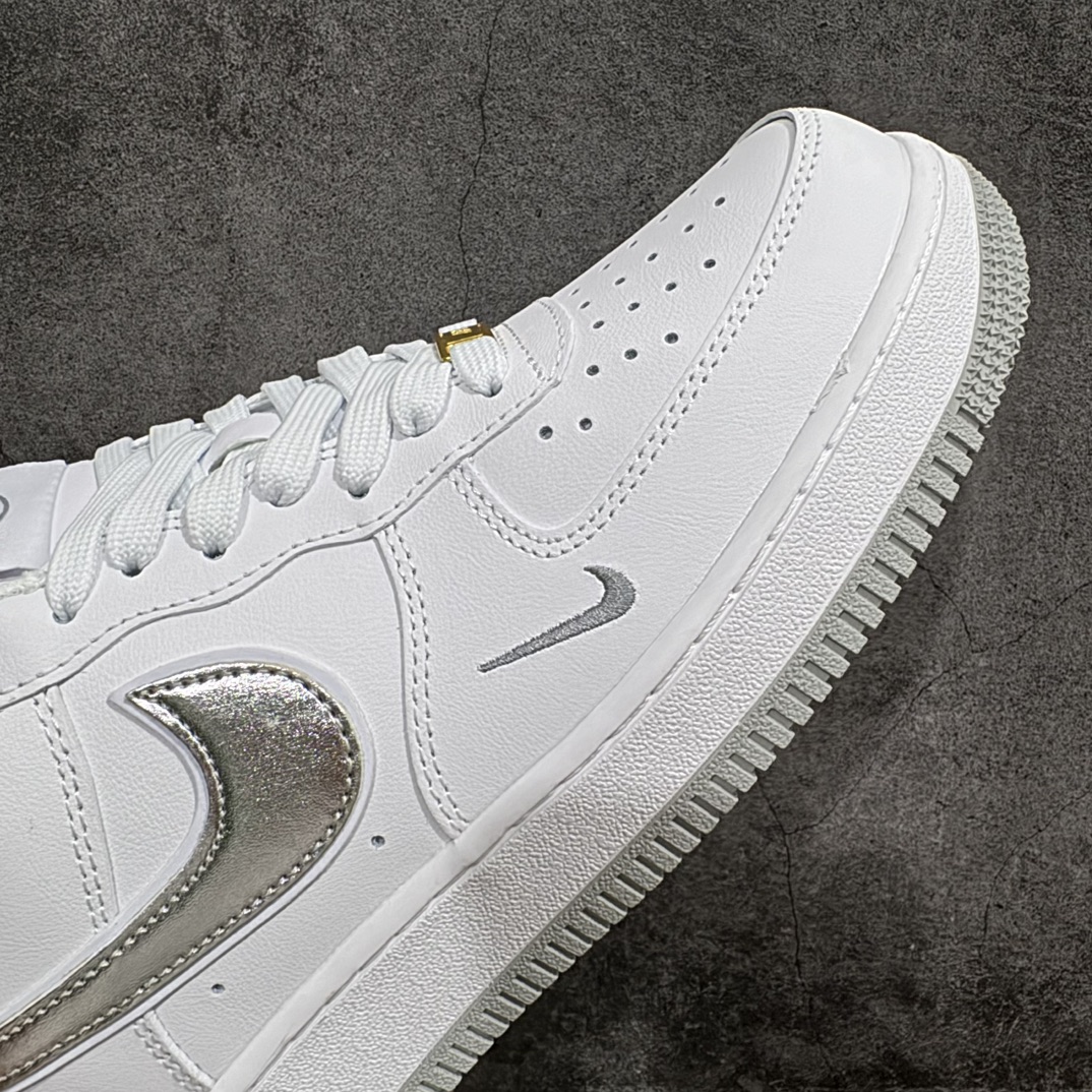 图片[6]-【公司级】海外限量发售Nike Air Force 1 \’07 Low “40周年联名–亮银”空军一号 低帮 运动鞋 休闲鞋 折边针车 工艺难度大 原楦头原纸板 原装鞋盒 定制五金配件 内置全掌气垫 原厂鞋底货号：XP9688-760 Size：36 36.5 37.5 38 38.5 39 40 40.5 41 42 42.5 43 44 44.5 45 编码：HXS250260-鞋库