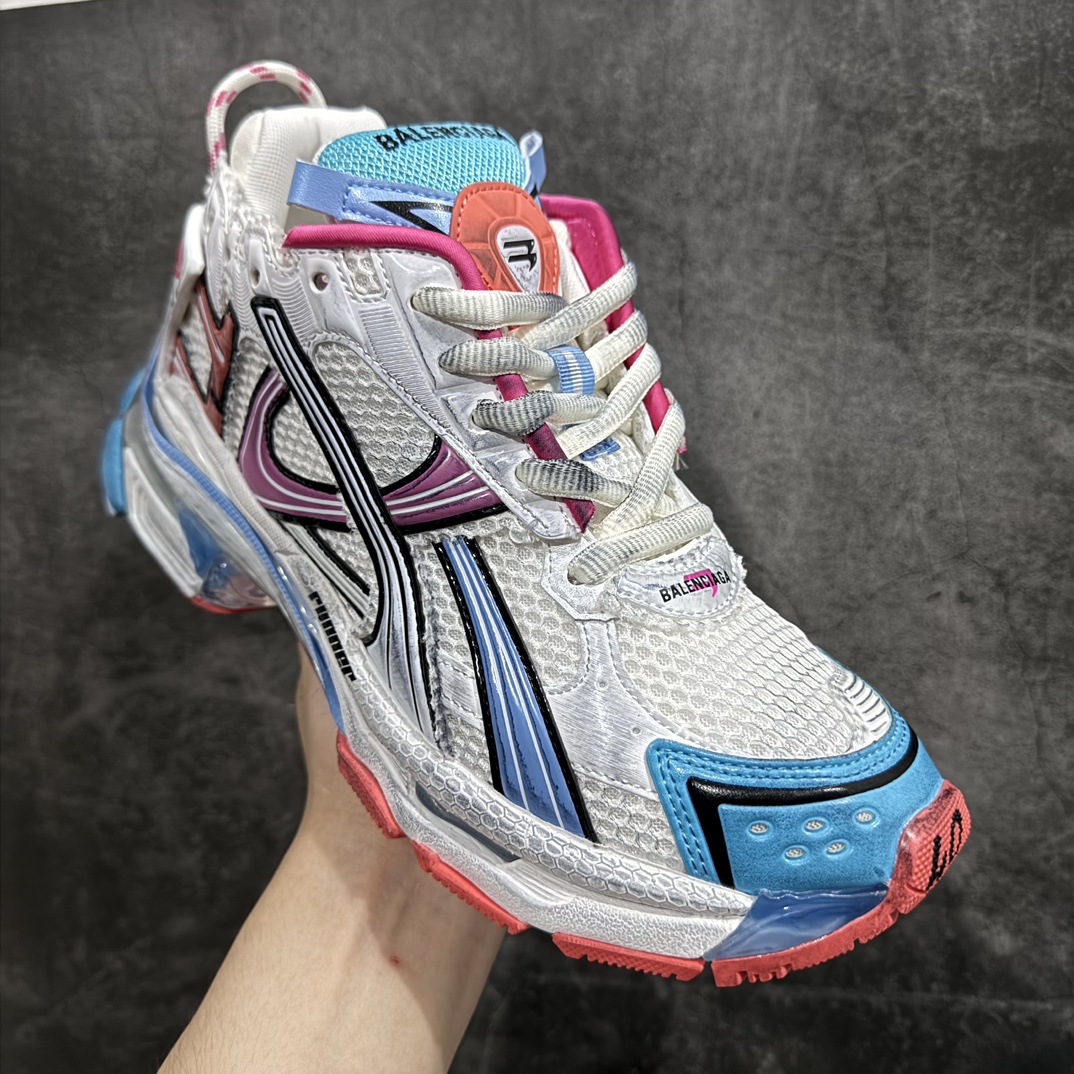 图片[3]-【纯原VG版本】Balenciaga Runner 巴黎世家7代 破坏风 手工做旧款复古老爹鞋n全新外贸版本  核心配合工厂优势供应该款是通过溢胶 做旧 缝线等细节 展示了设计师 Demna的运动鞋风格 传递复古感 后侧板 翘起的鞋头 展示了 Demna 在结构上的未来构想  尺码：35 36 37 38 39 40 41 42 43 44 45 46 编码：DF530550-莆田鞋批发中心