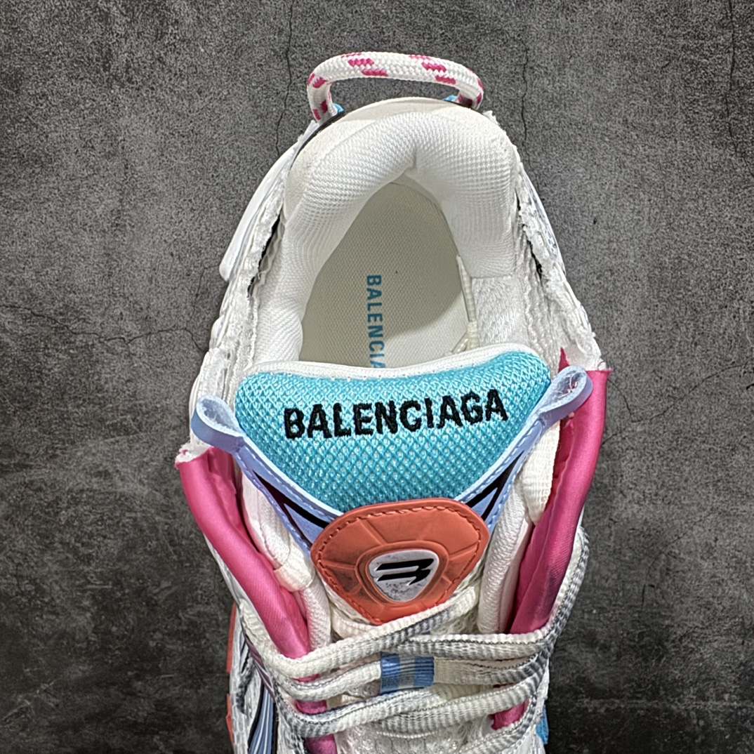 图片[8]-【纯原VG版本】Balenciaga Runner 巴黎世家7代 破坏风 手工做旧款复古老爹鞋n全新外贸版本  核心配合工厂优势供应该款是通过溢胶 做旧 缝线等细节 展示了设计师 Demna的运动鞋风格 传递复古感 后侧板 翘起的鞋头 展示了 Demna 在结构上的未来构想  尺码：35 36 37 38 39 40 41 42 43 44 45 46 编码：DF530550-鞋库