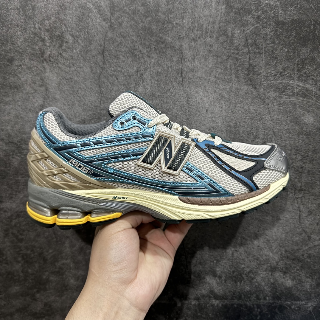 【K版】New Balance 1906系列复古老爹风休闲运动慢跑鞋 M1906RRCn#采用轻质牛剖革拼接透气网眼衬垫织物鞋面材质 T-Beam大底提供足步弓支撑，保持步态稳定 后跟搭载外露缓震胶 尺码：36 37 37.5 38 38.5 39 40 40.5 41 42 42.5 43 44 45  编码：HXS290310-鞋库