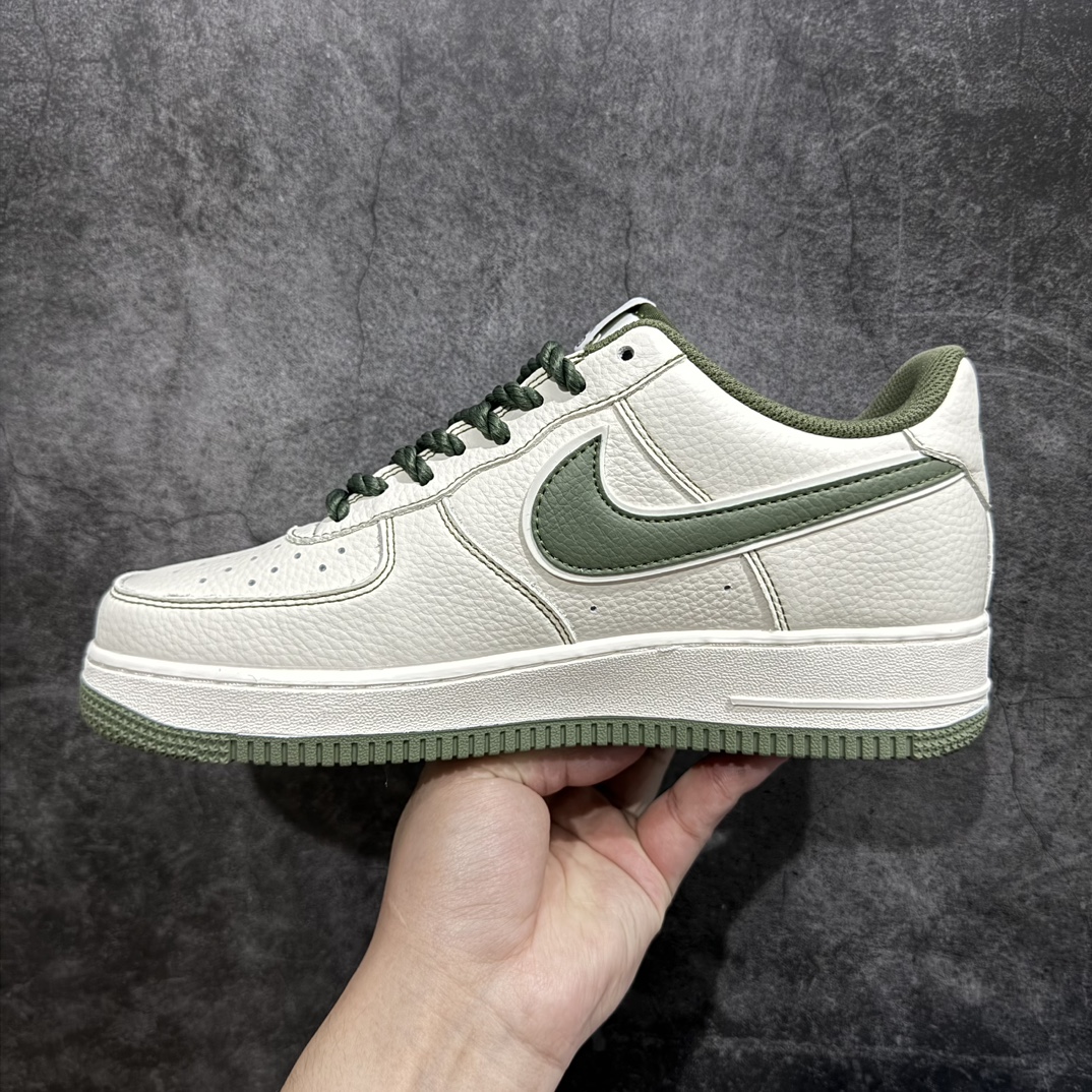 图片[2]-【公司级】高端定制 洛杉矶潮牌店限量发售 Undefeated x Nike Air Force 1 Low 军绿 麻绳 空军一号低帮休闲板鞋 定制皮料 原装定制鞋盒 炫彩反光 细节满满 原楦头原纸板 内置全掌气垫货号：UT2023-202SIZE：36 36.5 37.5 38 38.5 39 40 40.5 41 42 42.5 43 44 44.5 45 编码：HXS310320-鞋库