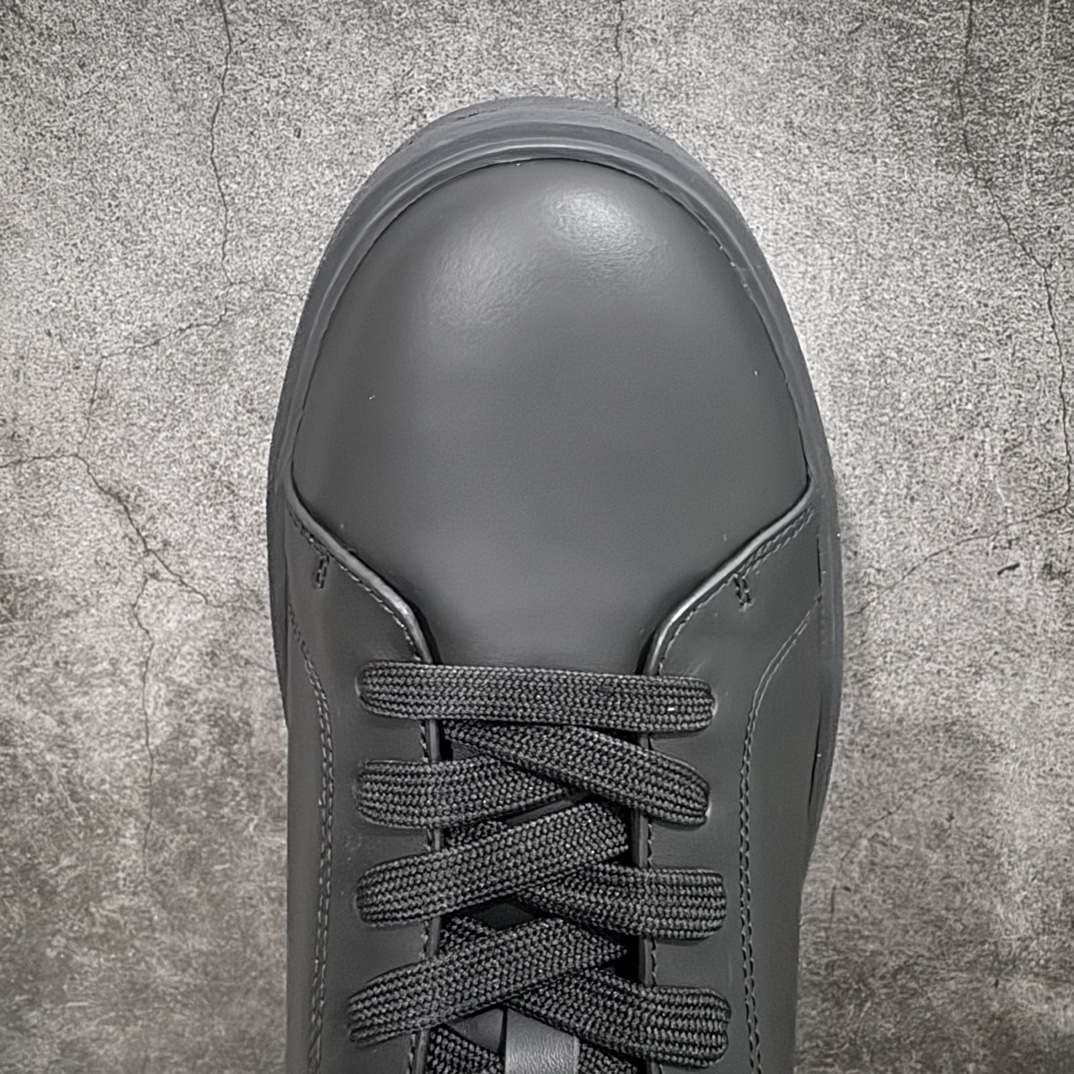 图片[5]-【广东纯原版本】新款系列出货 BALMAiN巴尔曼 B-Court 休闲男款板鞋 官网已经发售 平台力推流量热款 BALMAIN以其大胆而富有远见的廓形而著称 旨在为穿着者赋予力量 这款鞋履采用全身小牛皮鞋面拼接 牛皮内里垫脚 包裹性舒适性能强 鞋舌Balmain标志细节 鞋底独家开发私模 全网第一家出货 鞋后跟立体字母logo细节 鞋底Balmain标志 全套原版一致包装 尺码 38 39 40 41 42 43 44 45 46-选品中心