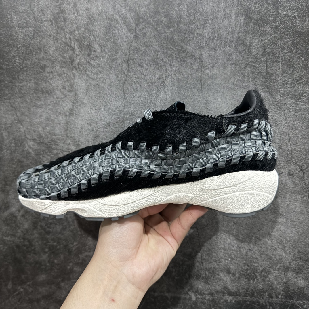 图片[2]-【纯原版】NIKE Air Footscape Woven不对称编织休闲鞋 纯原版本Footscape 采用宽鞋头和横向系带n为自然运动提供另一种贴合方式n不对称编织细节具有双重用途n既点缀柔软的绒面革鞋面n又增加了另一层包裹足部的空间n在里面，您会发现超柔软的泡沫中底和鞋跟处的 Nike Air 缓震装置 官方货号: FB1959-001 尺码：40 40.5 41 42 42.5 43 44 44.5 45  编码：MG310330-鞋库