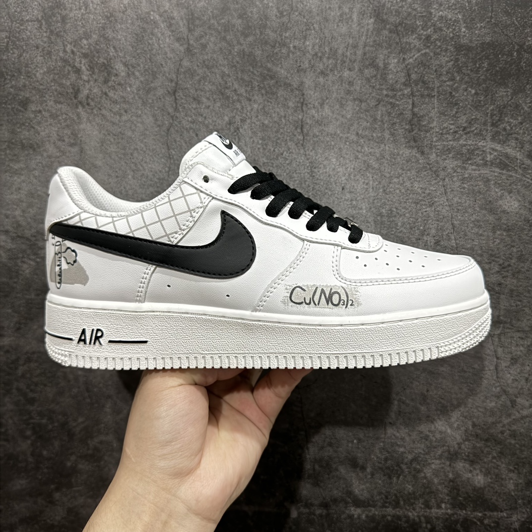 【公司级】Nk Air Force 1\’07 Low 官方ID涂鸦定制 化学公式 空军一号低帮休闲板鞋 AM0703-125n#定制皮料 3D打印 原楦原纸板 纯正空军版型 高清洁度 内置全掌气垫 尺码：36 36.5 37.5 38 38.5 39 40 40.5 41 42 42.5 43 44 44.5 45  编码：HXS290300-鞋库