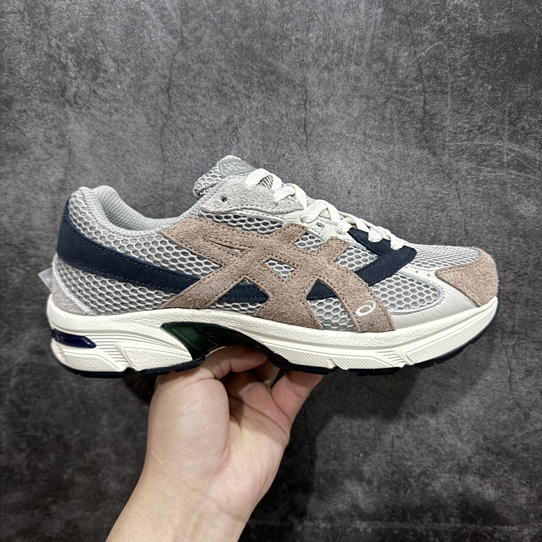 【公司级】Asics Tiger GEL-1130 亚瑟士户外风低帮休闲运动跑步鞋n超高品质n完美细节与清洁度鞋款选用网眼与皮革相接，复古而富有层次感nOrtholite 鞋垫+搭载着 GEL 缓震胶的鞋底。同时辅以耐磨大底提供良好抓地力。 复古美学入门代表作，重现2000年代后期的复古美学。  尺码：36 37 37.5 38 39 39.5 40.5 41.5 42 42.5 43.5 44.5 45  编码：LDS220240-鞋库