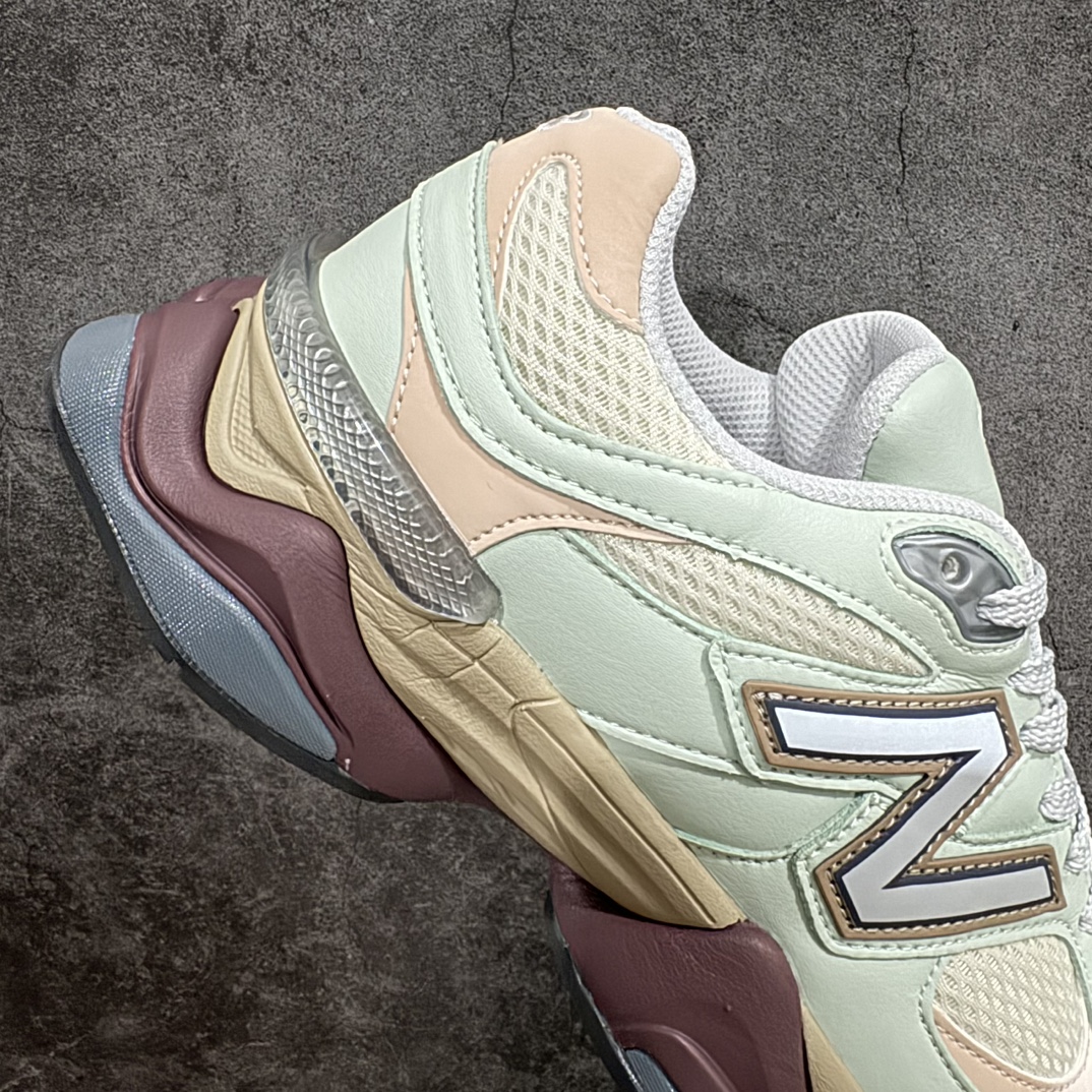 260 【纯原版】 New Balance NB9060 联名款 复古休闲运动慢跑鞋 粉绿色 U9060GCA