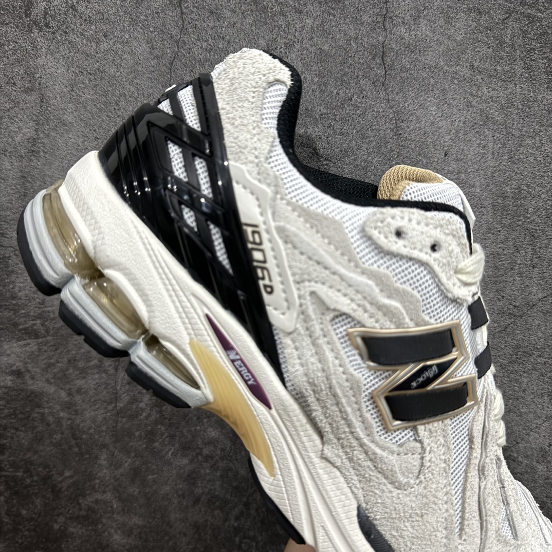 图片[7]-纯原特价 【纯原R版】新百伦NB New Balance M1906DC白鲸白 原版本 工厂全系8个配色福利清仓 全套原楦原纸板原厂数据开发 进口三明治网面 原装进口皮料正确绒感卡色 正确中底拉帮中底网布细节 原厂标裁 带紫光防伪 定制后跟透明水晶模块 冲裁组合 大底贴合程度胶水上色把控完美 整洁度挑战全网艺术家 多道序QC把关品质完善 匠心打造 耗时两个月开发完成 工艺极其复杂难度可想而知 新开独立私模大底 全网唯一正确六层组合大底 高端零售专供产物 尺码：36 36.5 37 37.5 38 38.5 39.5 40 40.5 41.5 42 42.5 43 44 45-选品中心